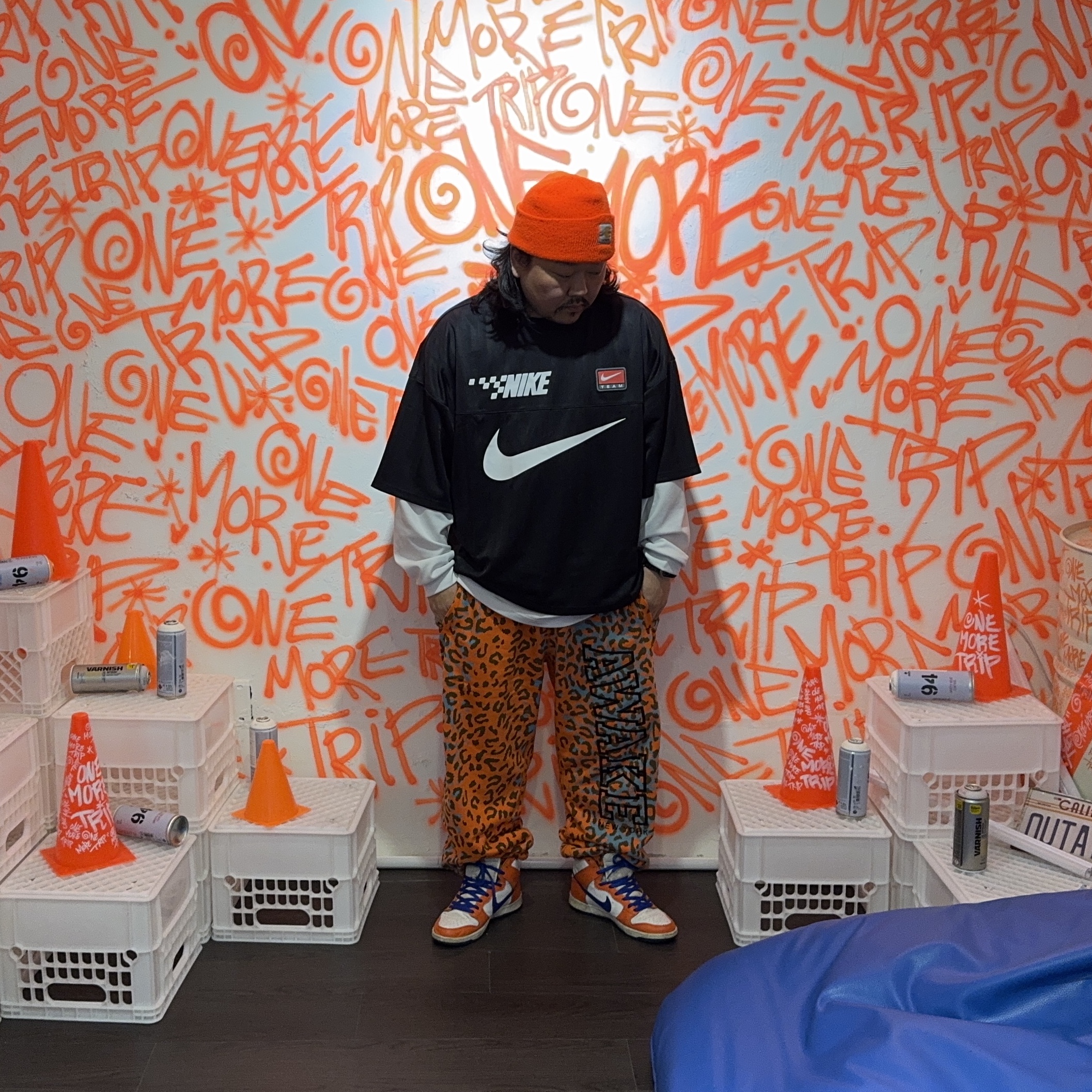 Carhartt Knit Cuffed Beanie Bright Orange, Nike SB Dunk High Danny Supa 착용 스타일