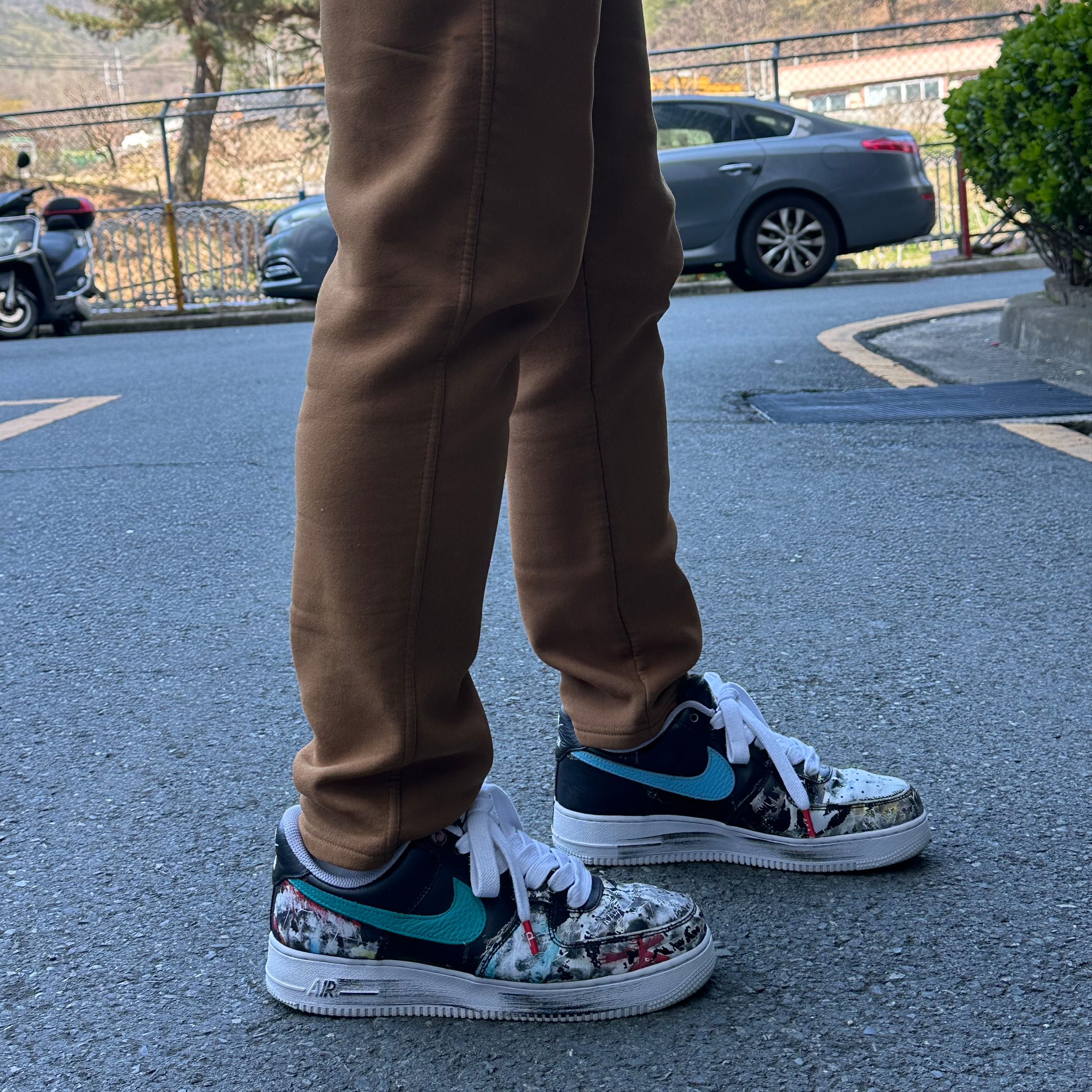 Nike x Peaceminusone Air Force 1 Low Para-Noise 3.0 Black and Multicolor 착용 스타일 - 3