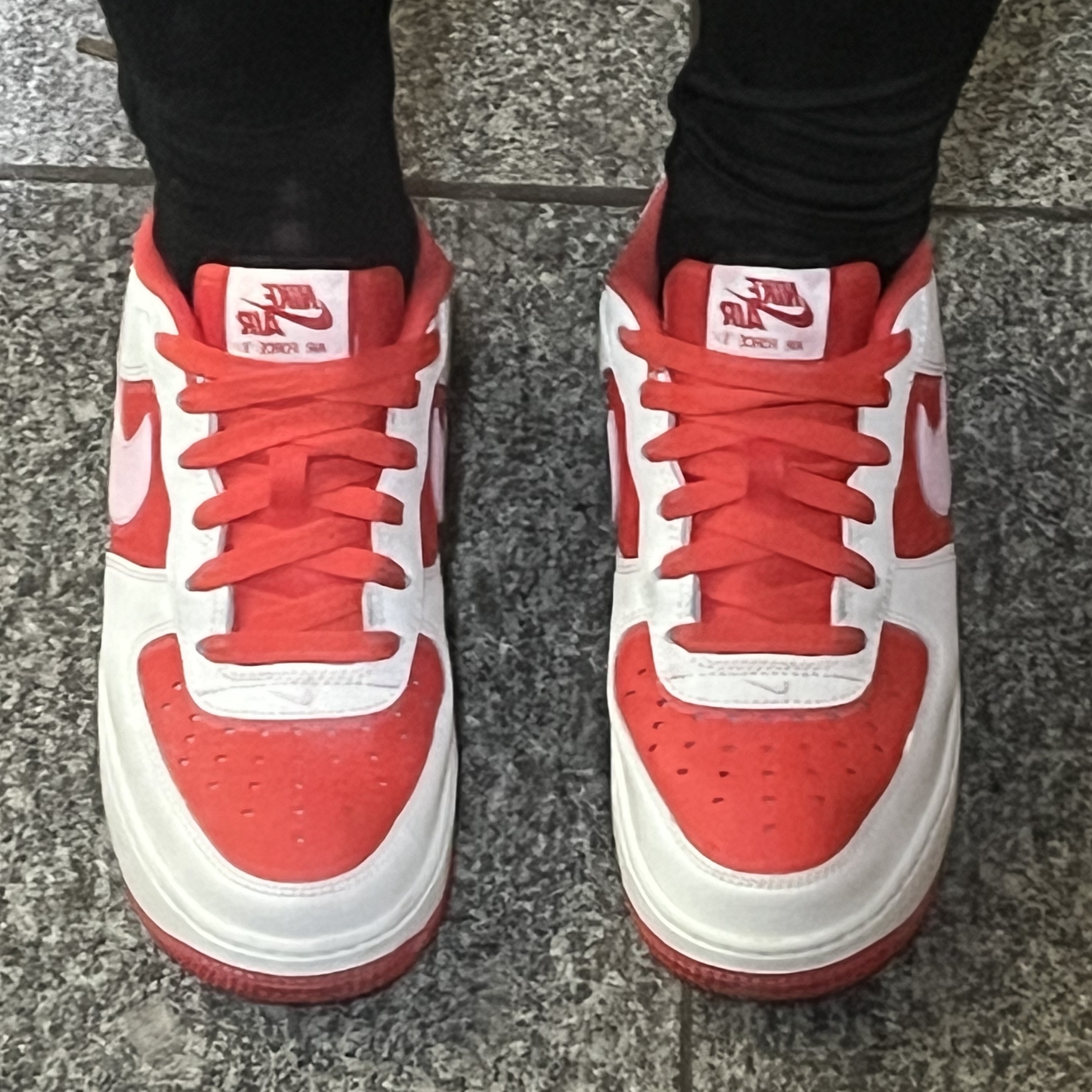 (GS) Nike Air Force 1 Low Valentine's Day Summit White Light Crimson 착용 스타일