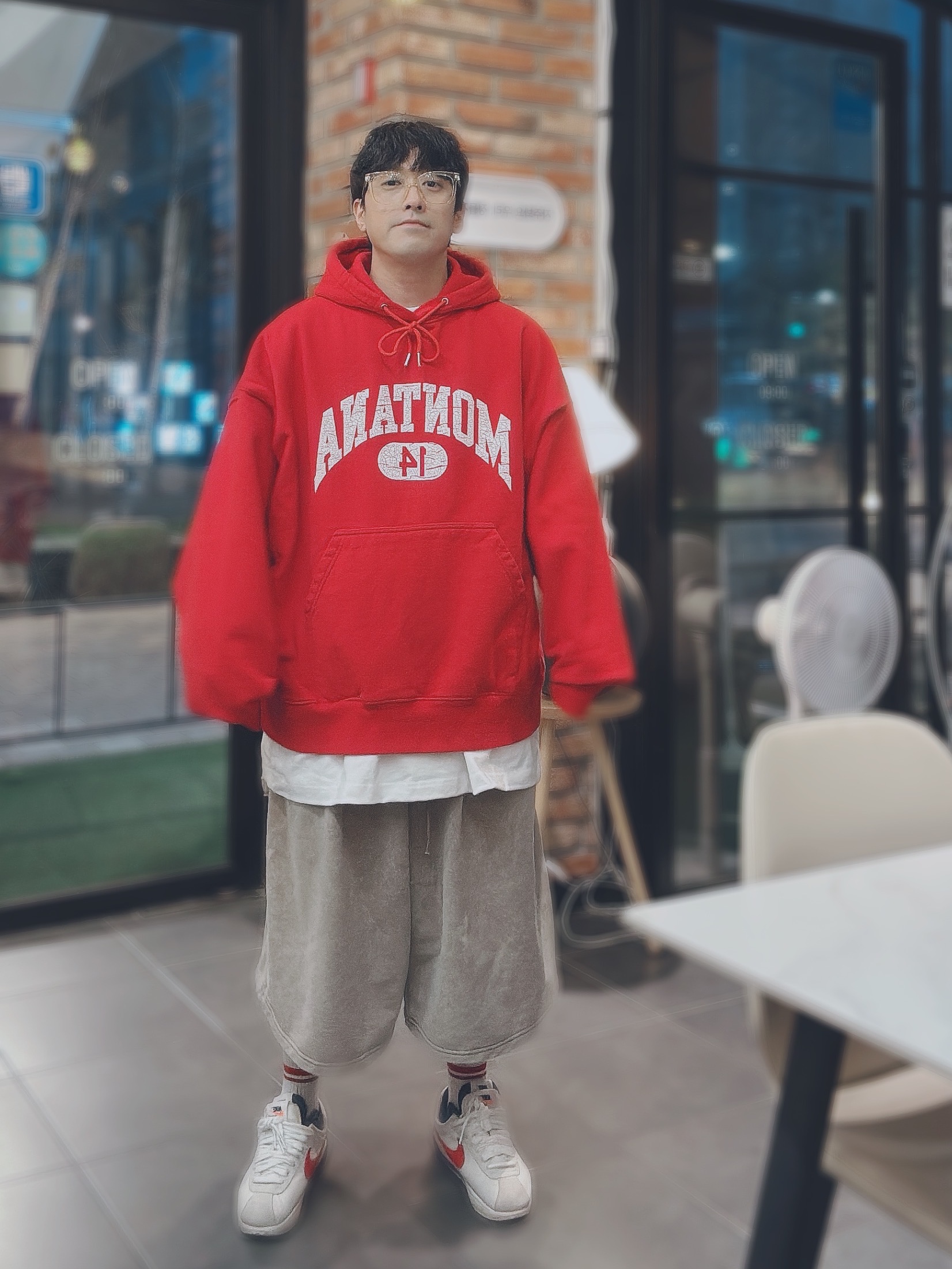Nike x Sacai Zoom Cortez SP White and University Red, Hermes Clic HH Bracelet Gold & Noir Mat 착용 스타일 - 3