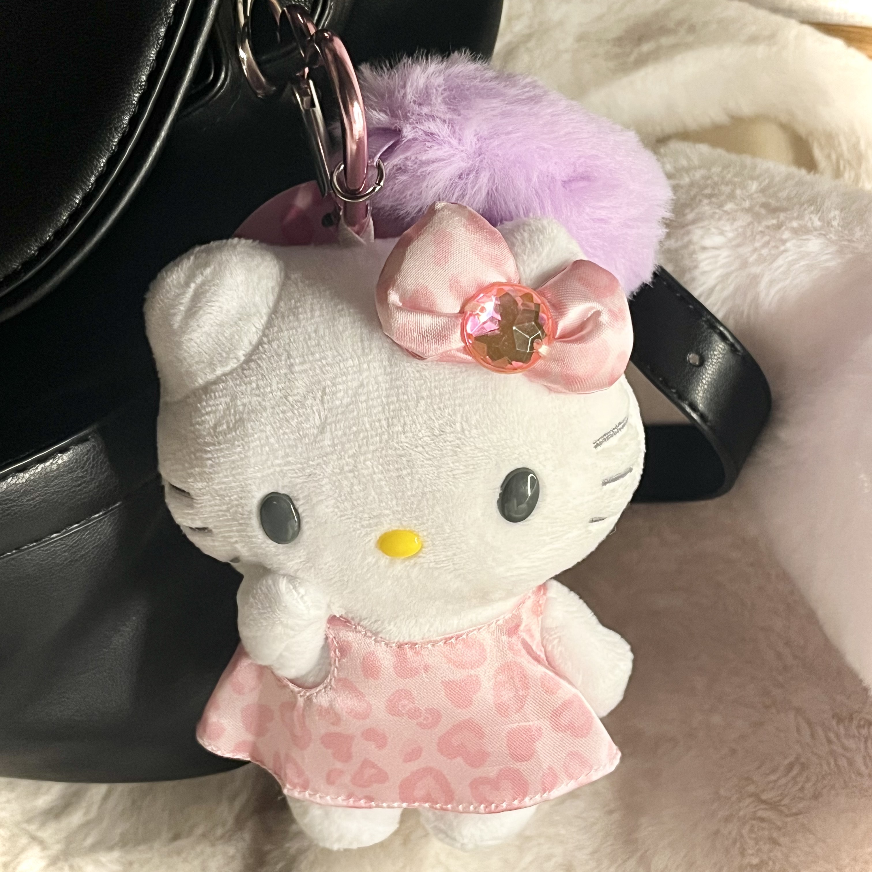Sanrio Hello Kitty Mascot Leopard Key Holder with Tail, Sanrio Hello Kitty Mascot Leopard Key Holder with Tail 착용 스타일 - 1
