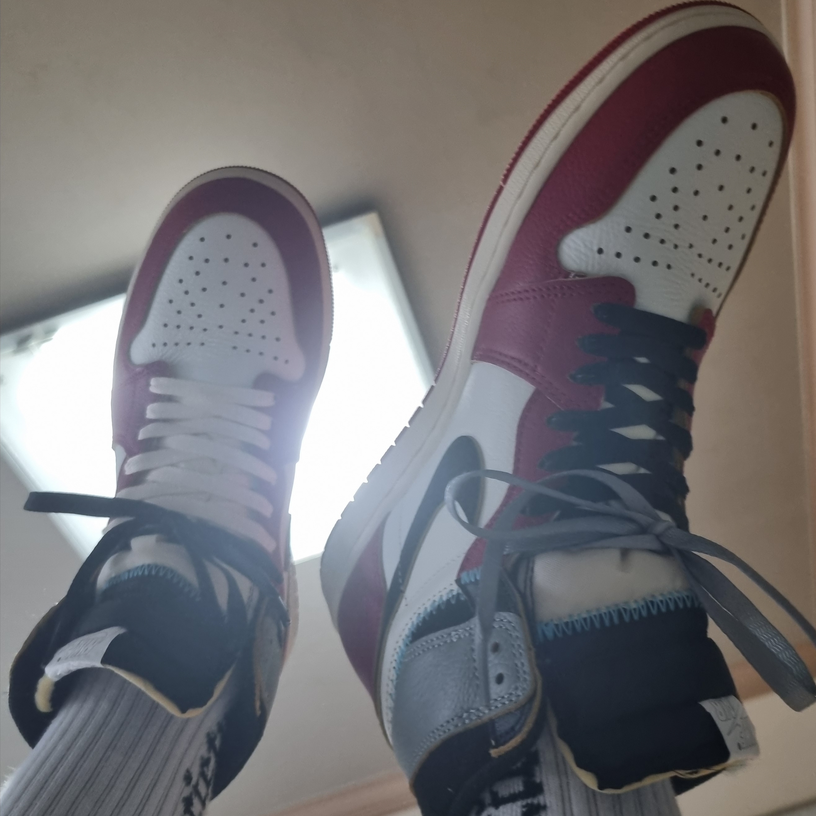 Jordan 1 x Union Retro High OG Chicago Shadow 착용 스타일 - 1