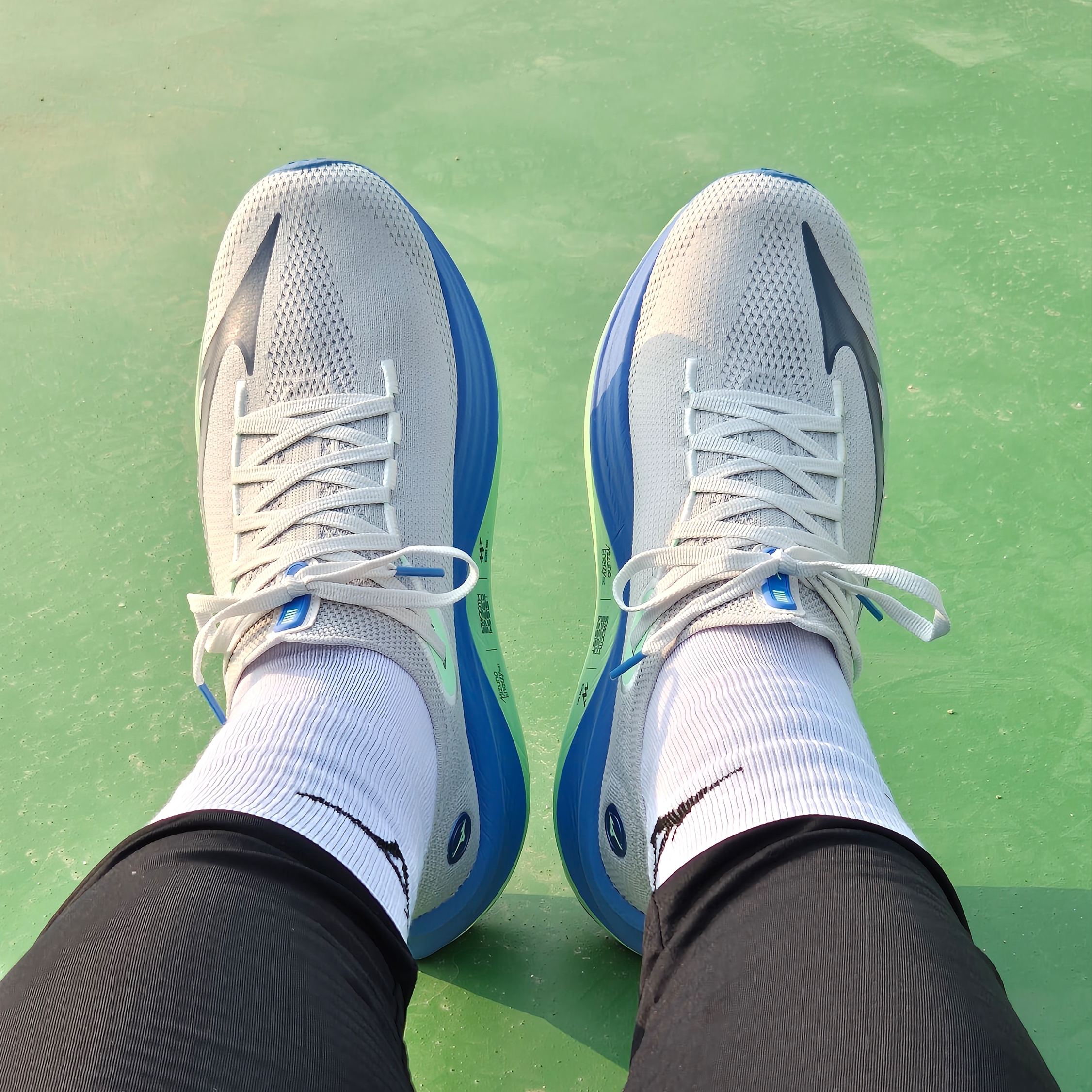Mizuno Neo Vista Nimbus Cloud Vintage Indigo 착용 스타일 - 2