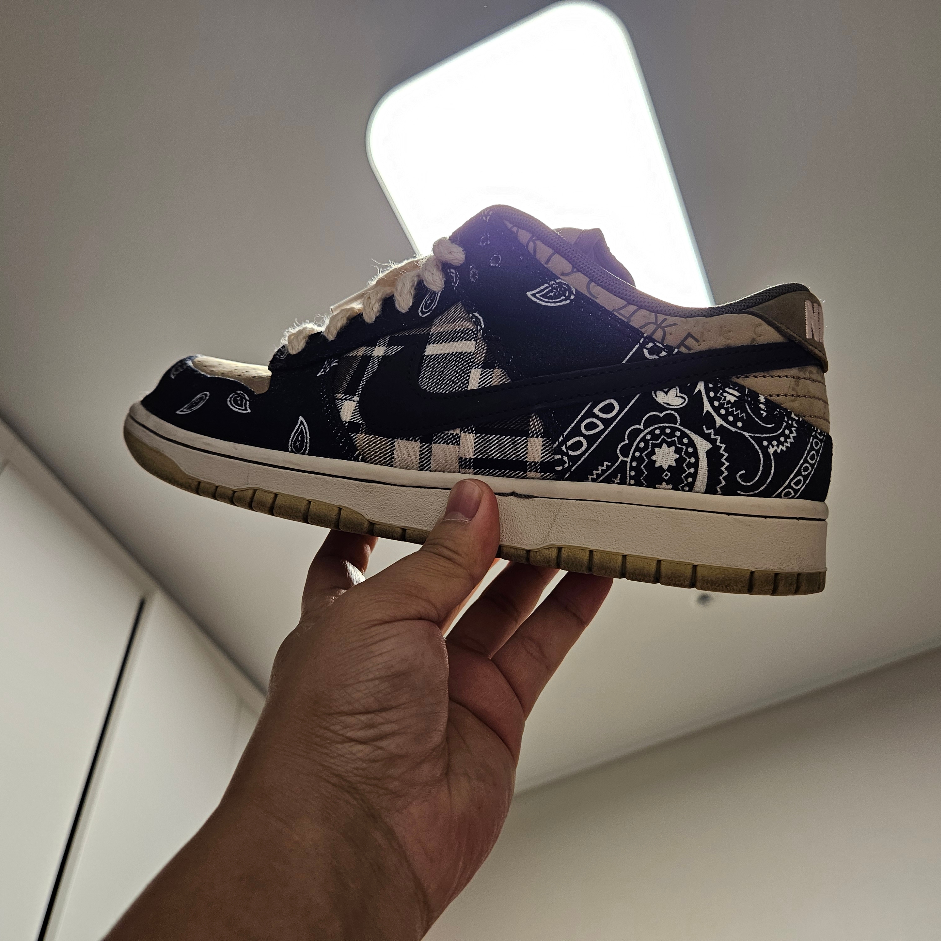 Nike x Travis Scott SB Dunk Low 착용 스타일