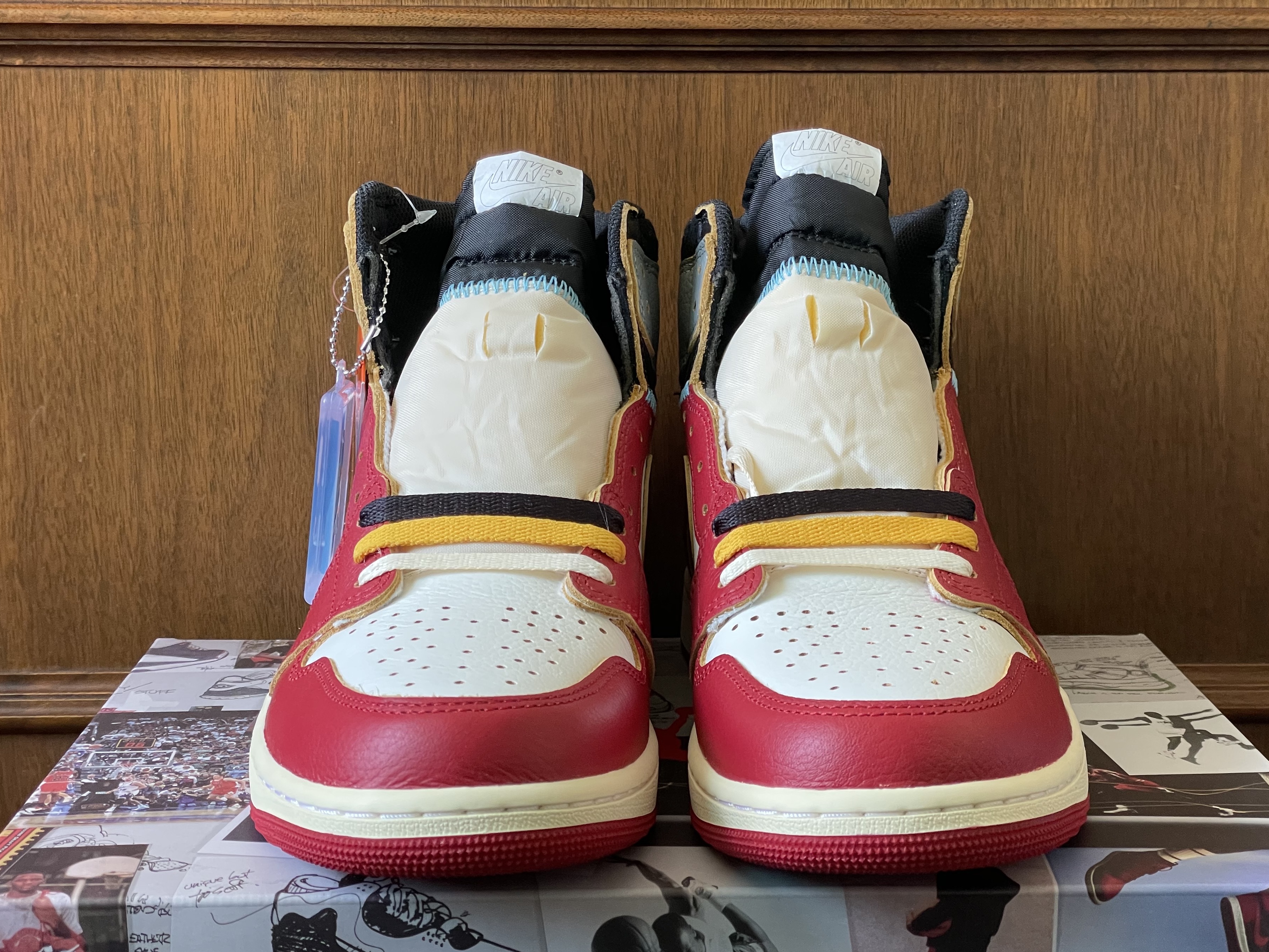 Jordan 1 x Union Retro High OG Chicago Shadow 착용 스타일 - 2