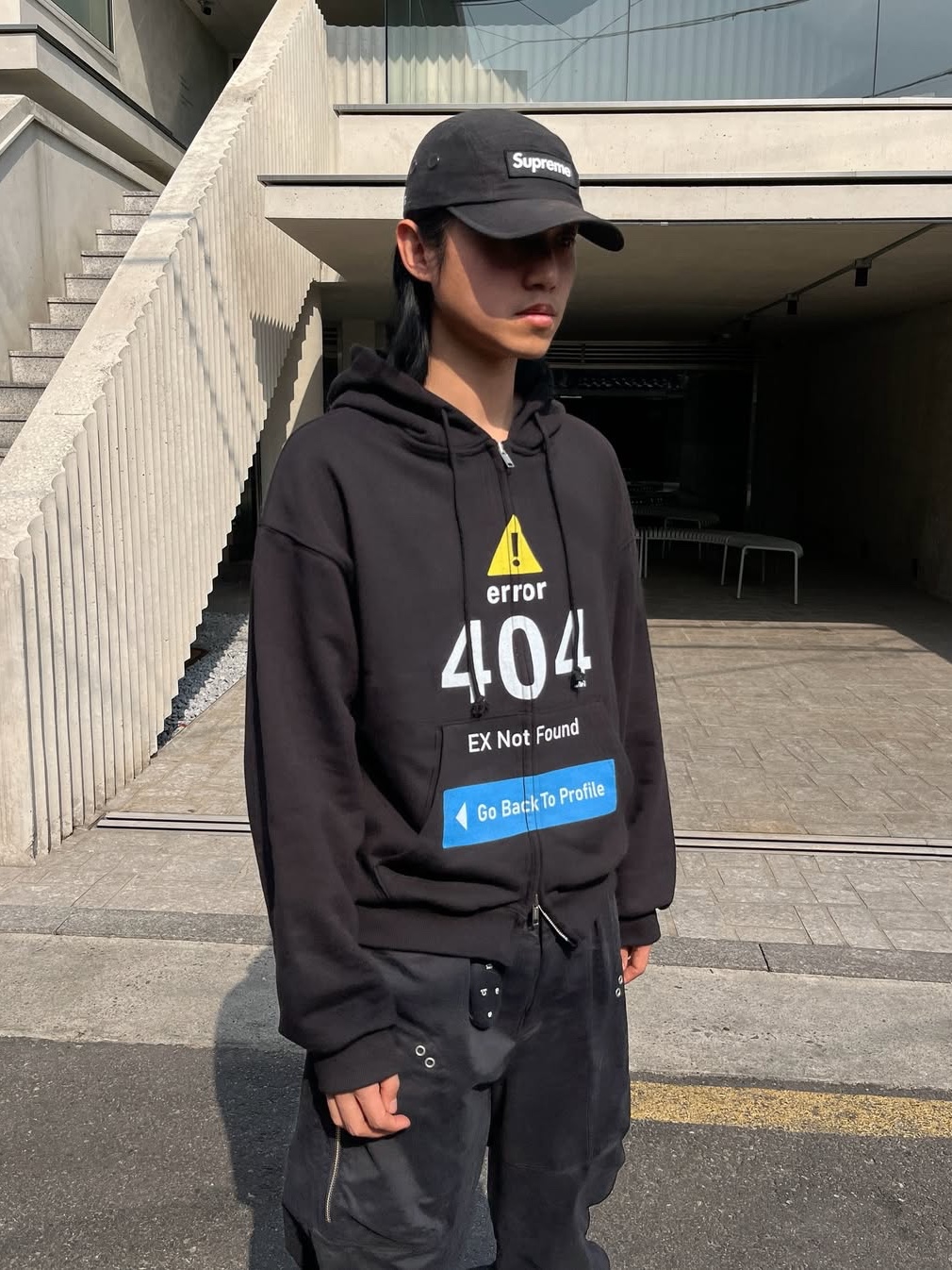 GRAILZ Error 404 Zip Hoodie Black 착용 스타일 - 2