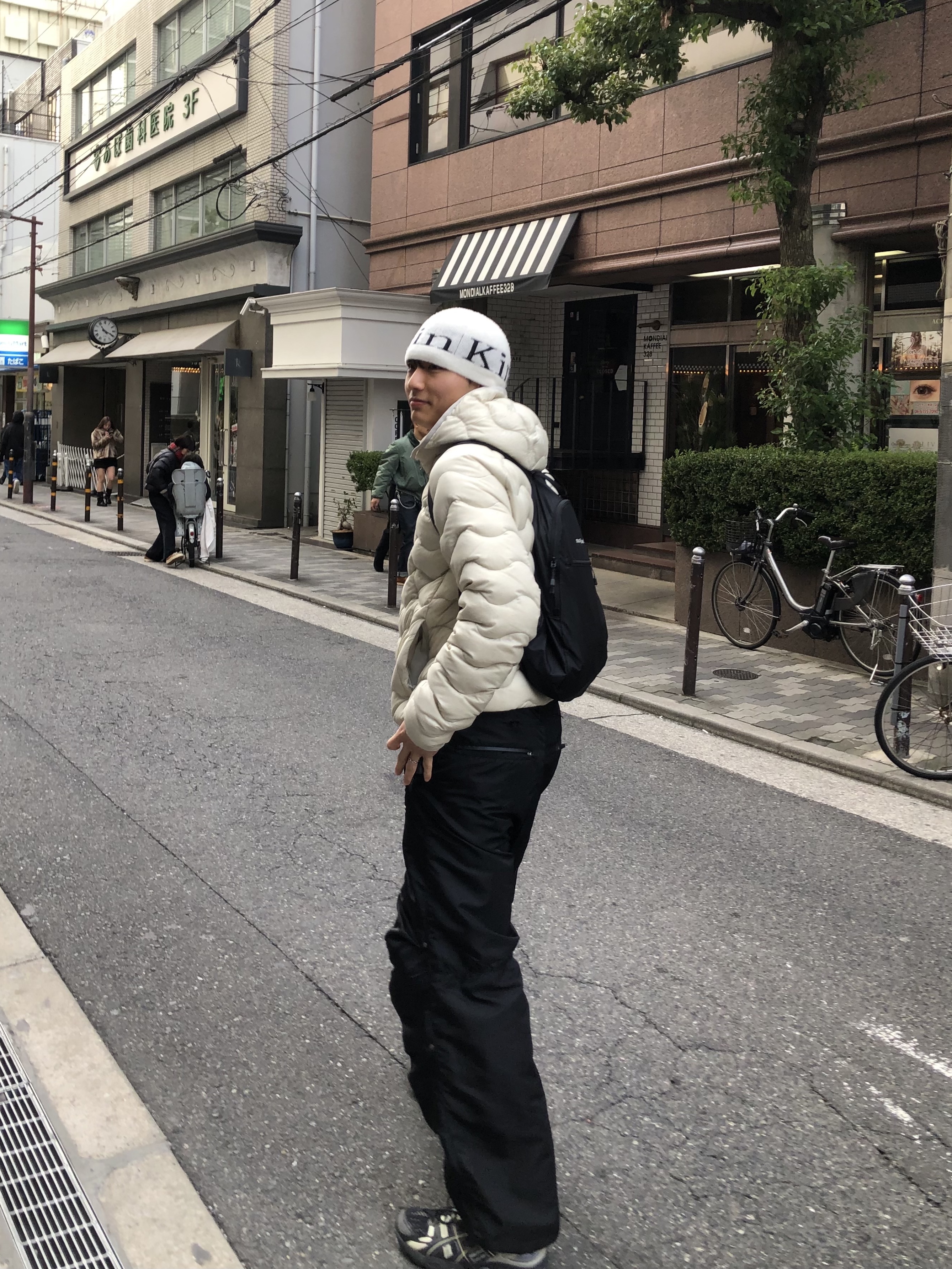 Matin Kim Logo Jacquard Short Beanie White, Asics UB5-S Gel-Nimbus 9 Black Gunmetal 착용 스타일 - 5