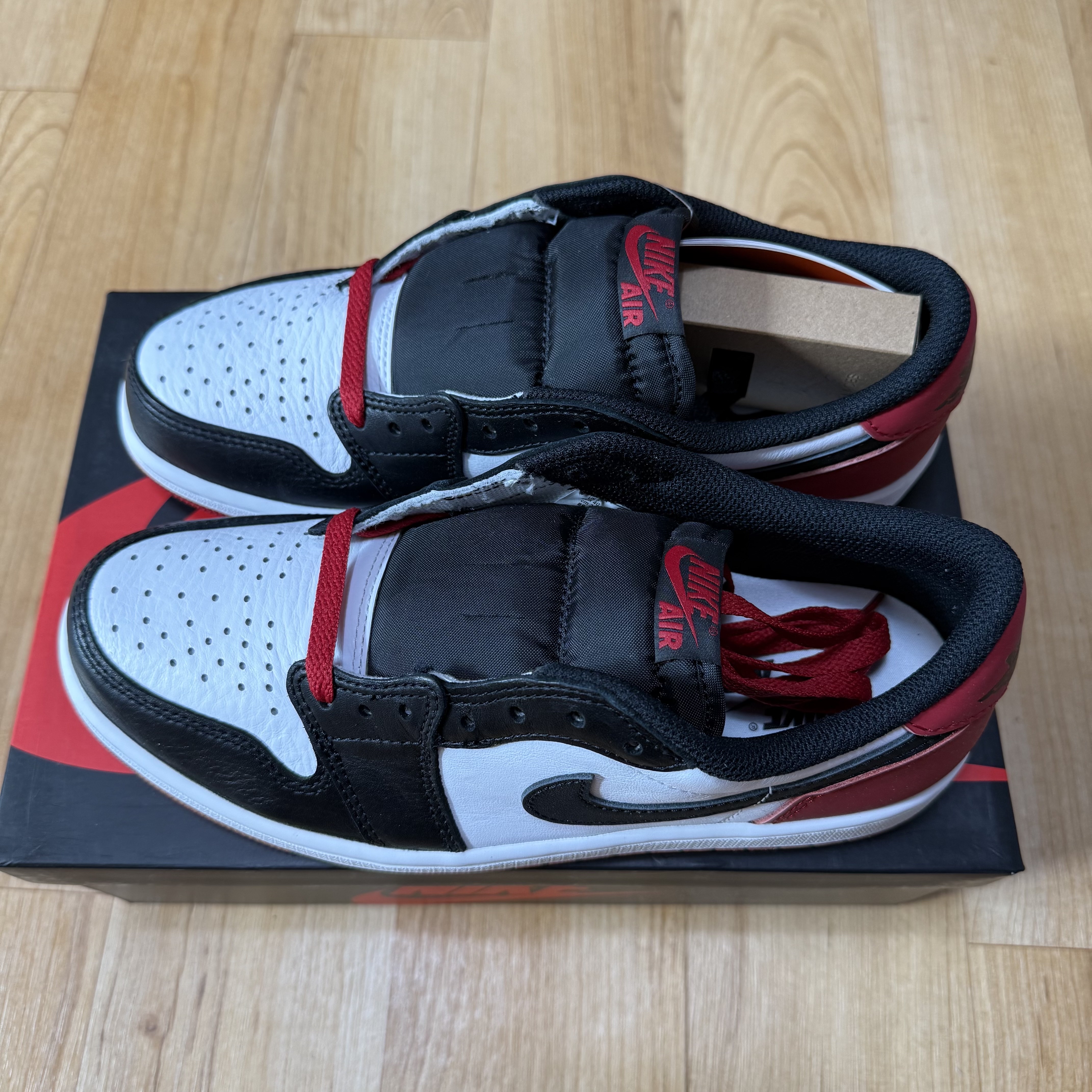Jordan 1 Retro Low OG Black Toe 착용 스타일 - 2