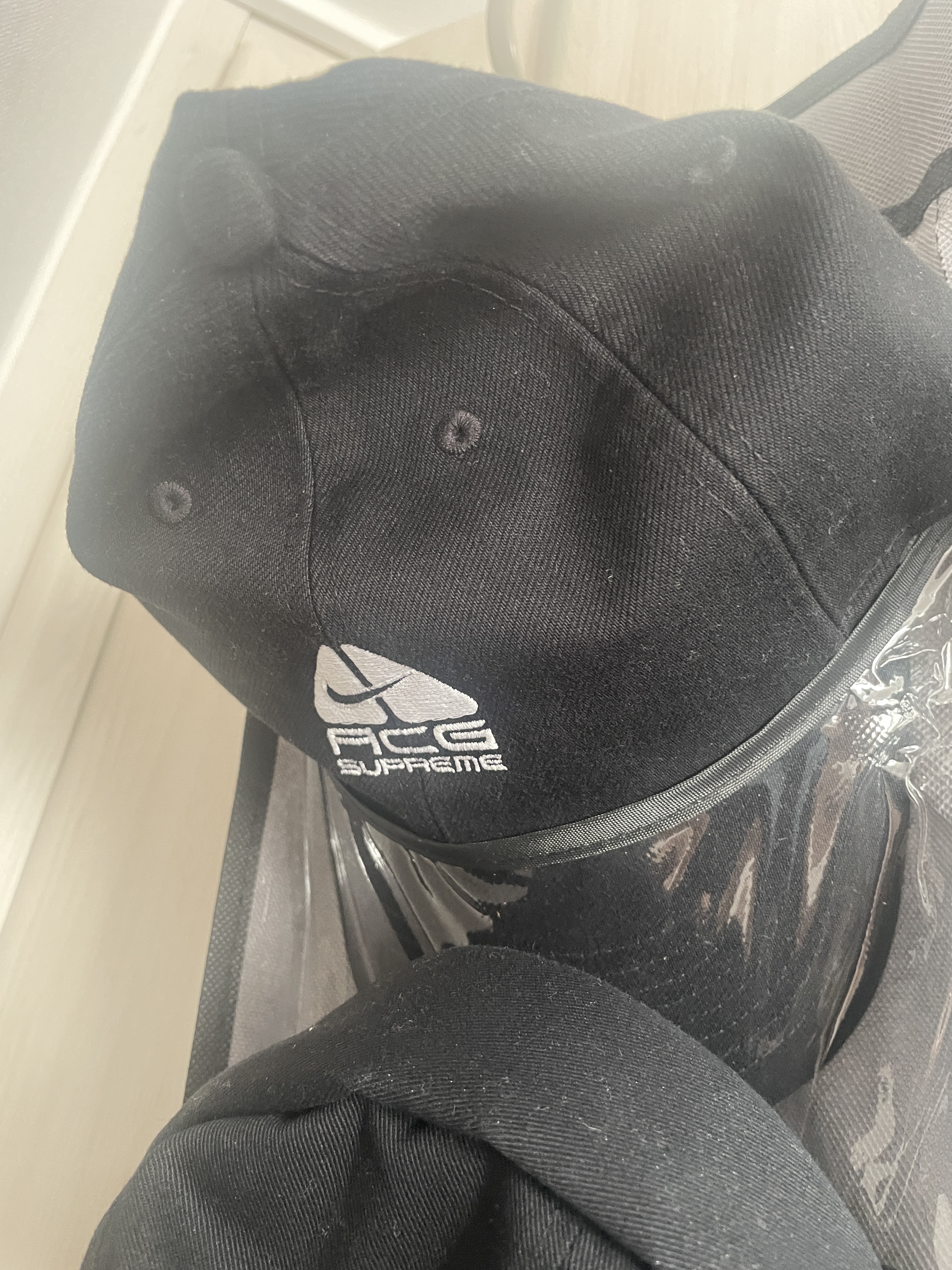 Supreme x Nike ACG Denim 6-Panel Black - 22FW 착용 스타일