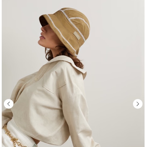 Jacquemus Le Bob Frescu Packable Rain Hat Beige 착용 스타일 - 2