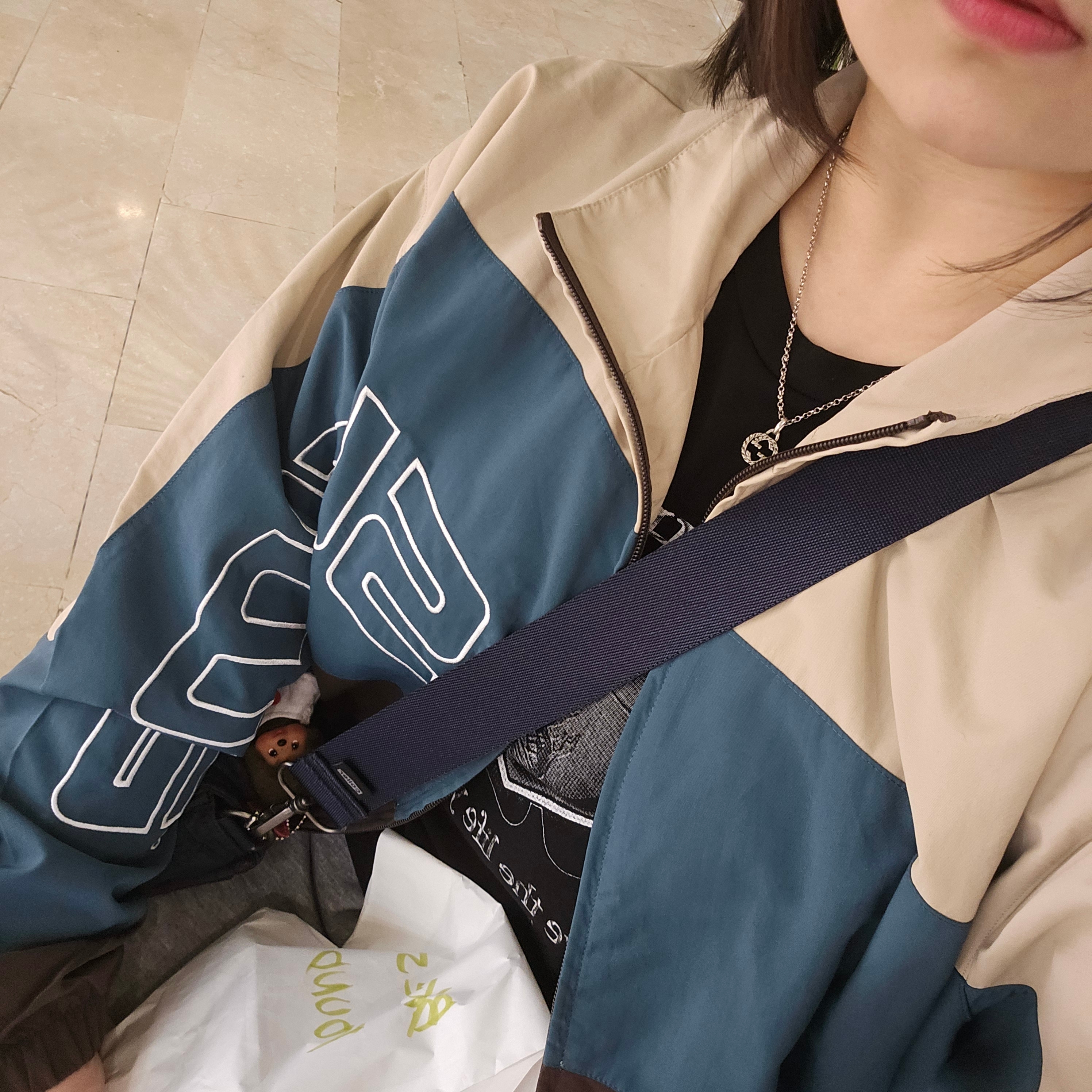 Gucci Interlocking G Pendant Necklace Silver, Supreme Curve Track Jacket Brown - 24SS 착용 스타일 - 1