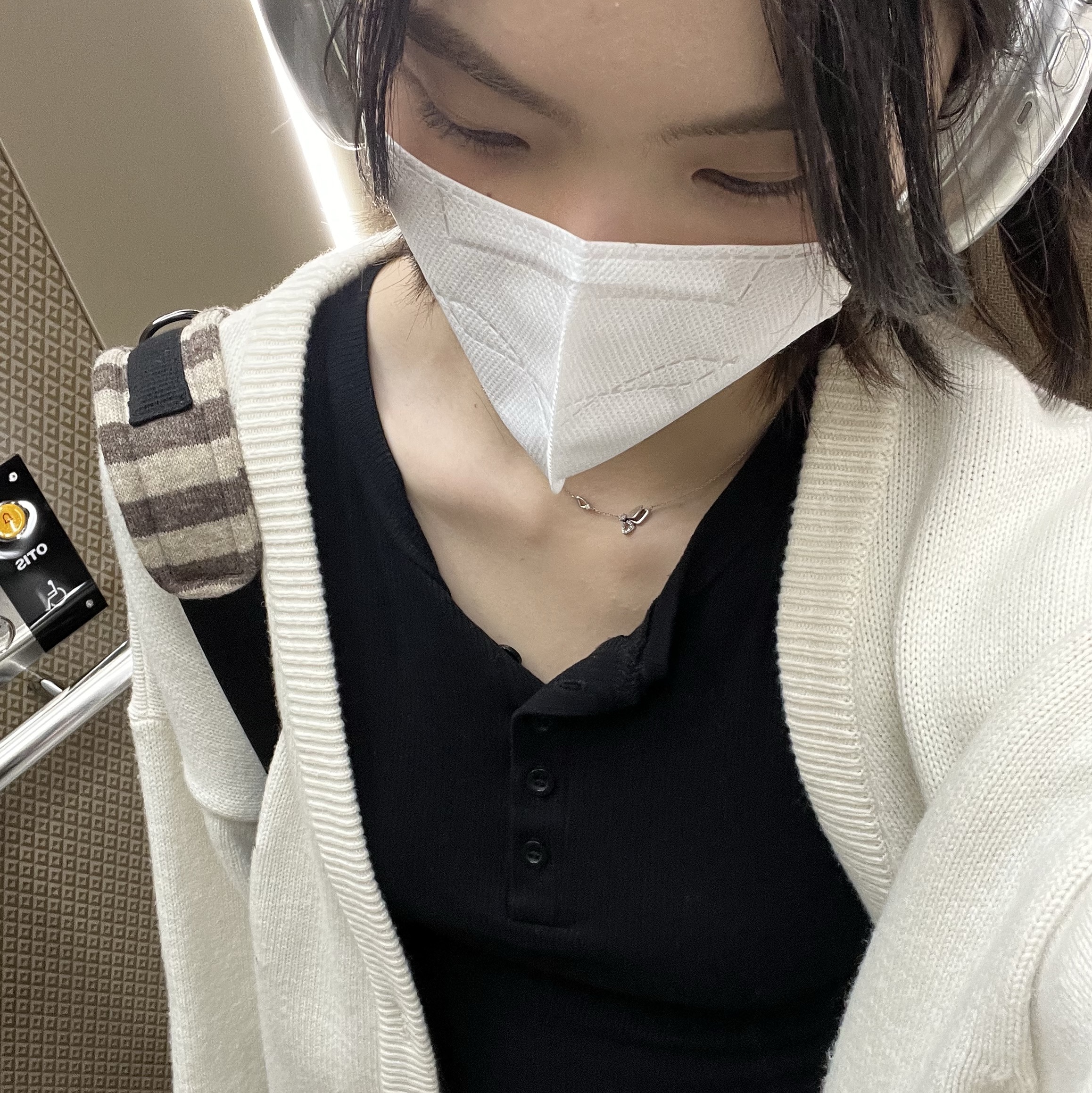 Apple AirPods Max Lightning Silver (Korean Ver.) 착용 스타일