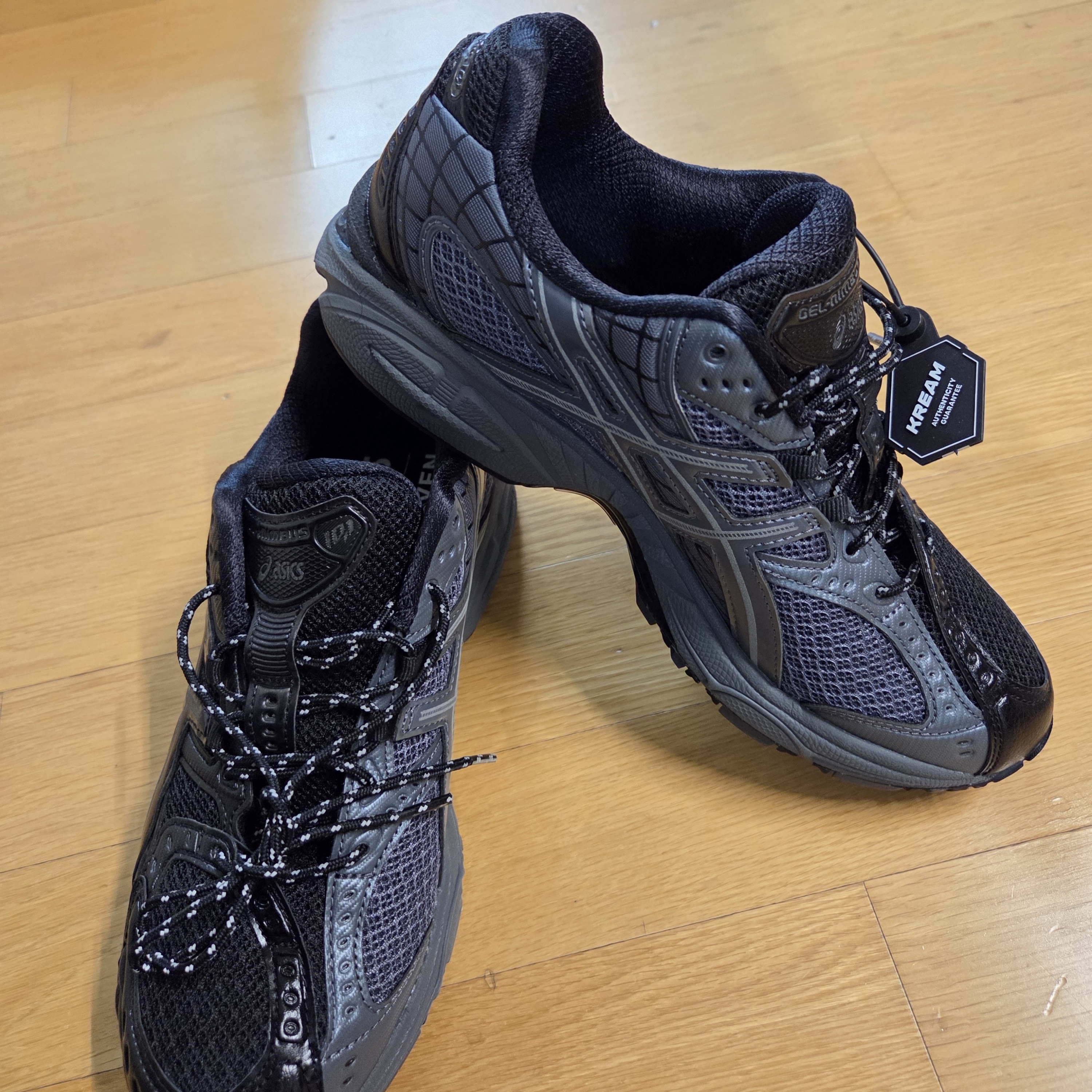 Asics x Haven Gel-Nimbus 10.1 Black 착용 스타일