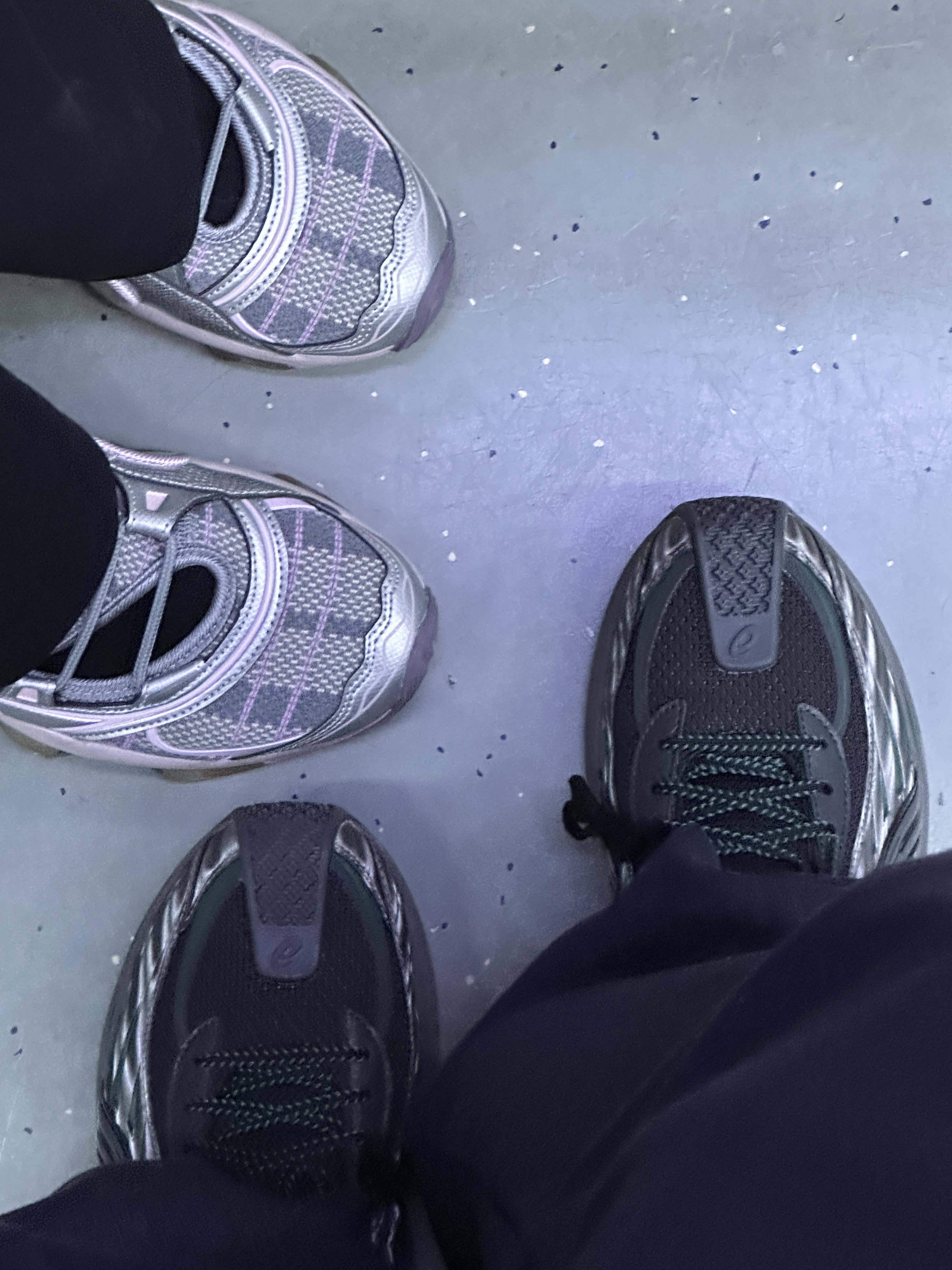 (W) Asics x Kiko Kostadinov Gel-Flammae Grey Black, (W) Asics x Kiko Kostadinov x Hysteric Glamour Gel-Quantum Cotton Candy 착용 스타일