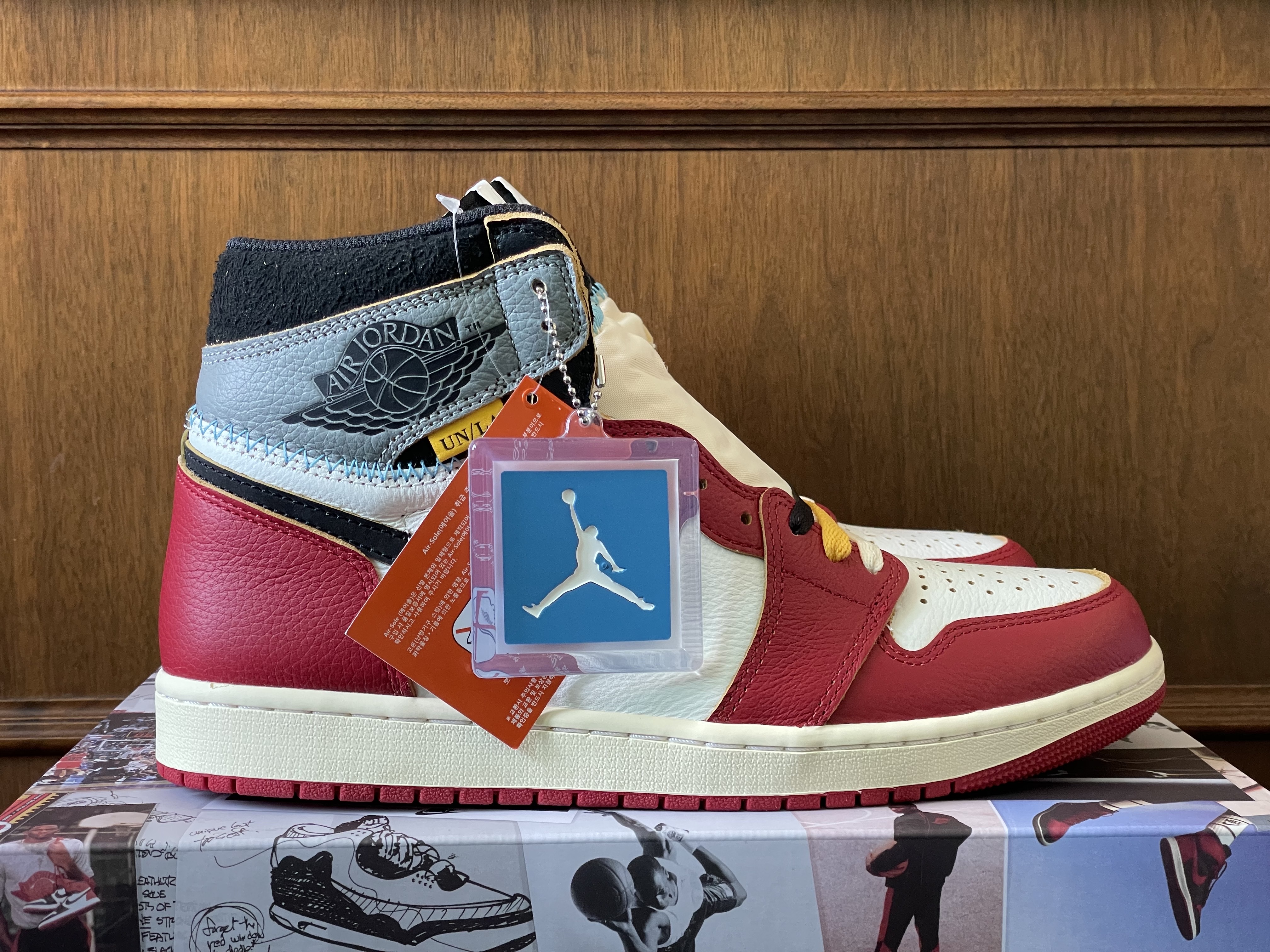 Jordan 1 x Union Retro High OG Chicago Shadow 착용 스타일 - 3