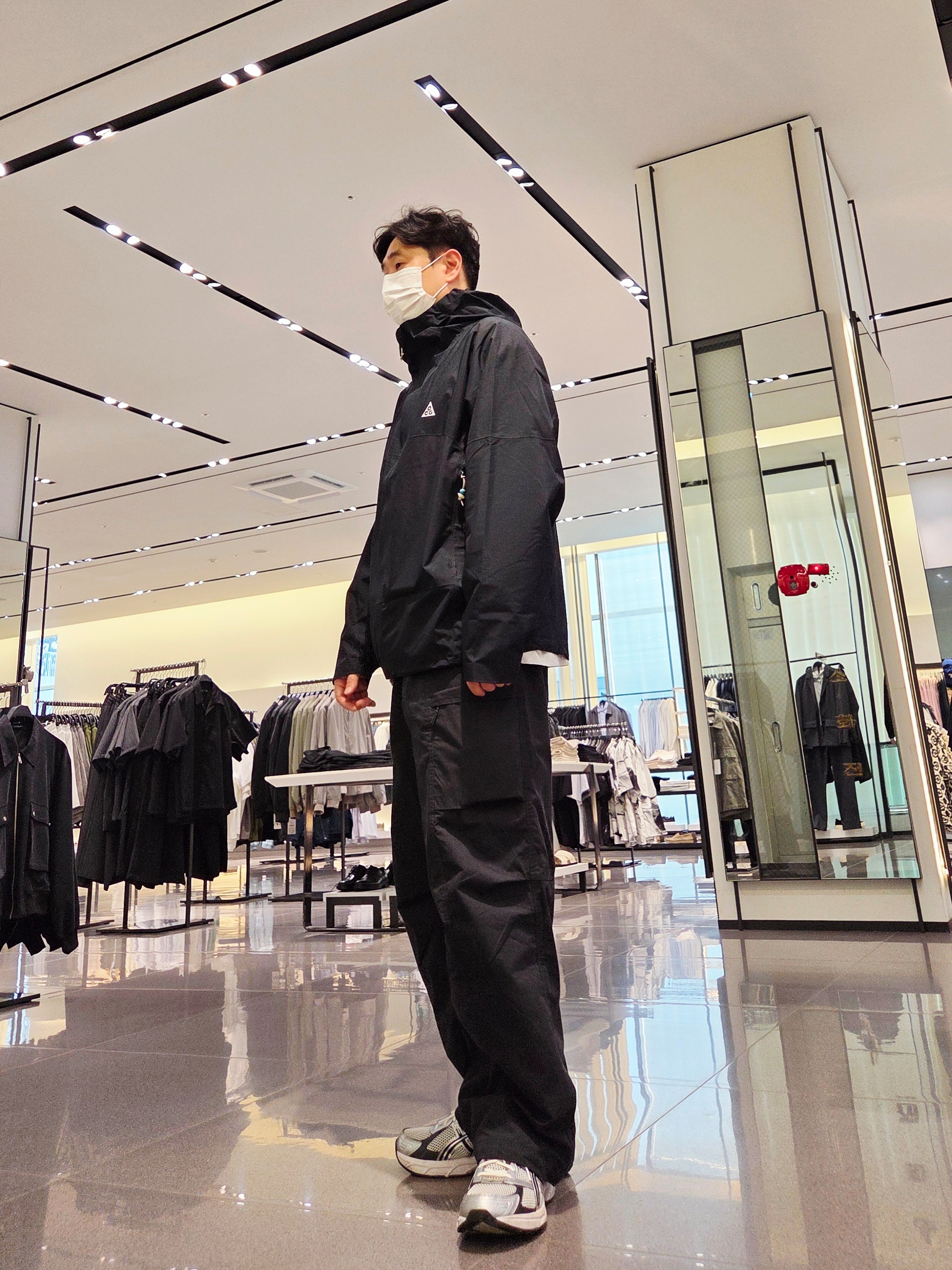 Nike ACG Storm-Fit ADV Cascade Rains Full Zip Jacket Black - Asia, Asics Gel-1130 White Black 착용 스타일 - 4