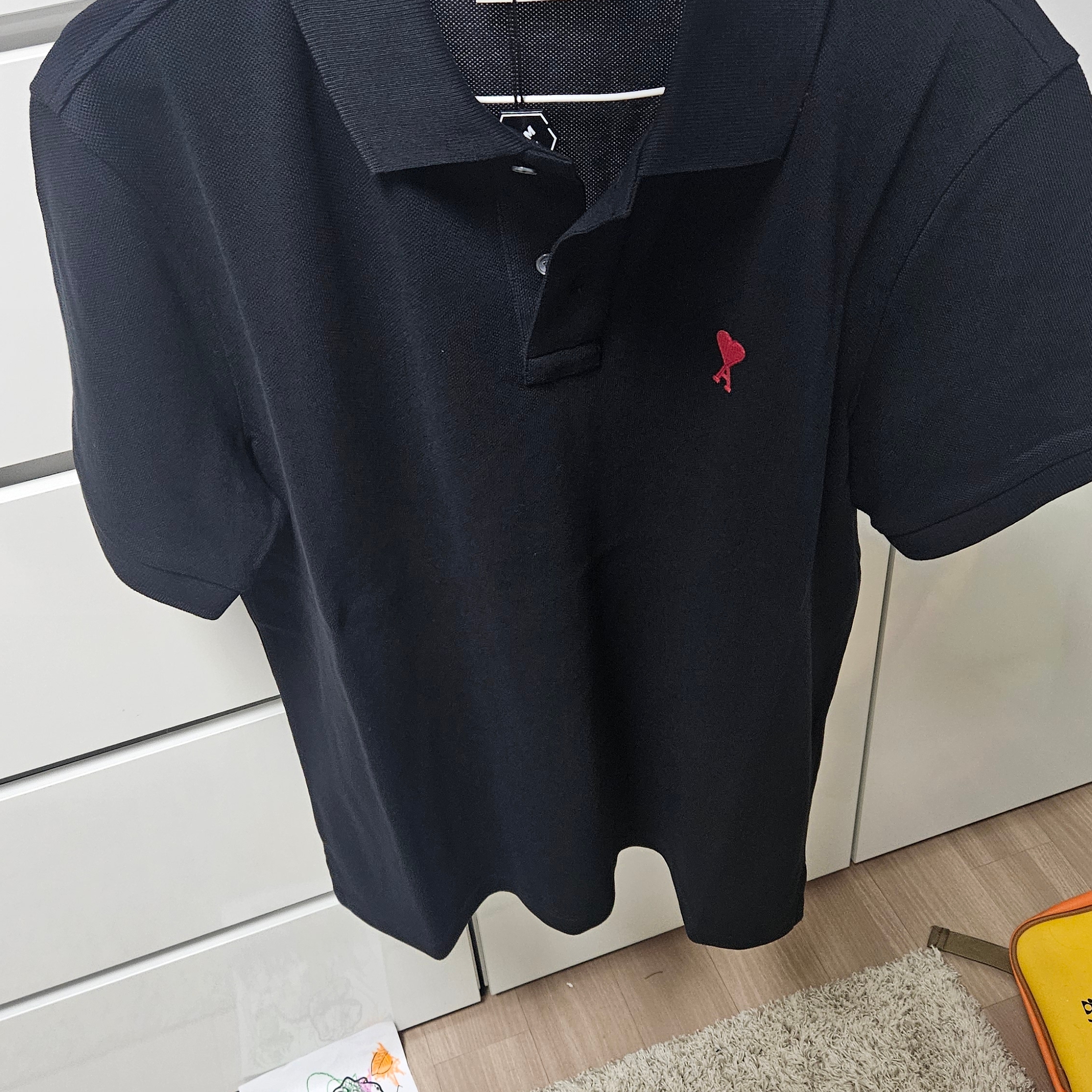 AMI de Coeur Polo Shirt Black 착용 스타일