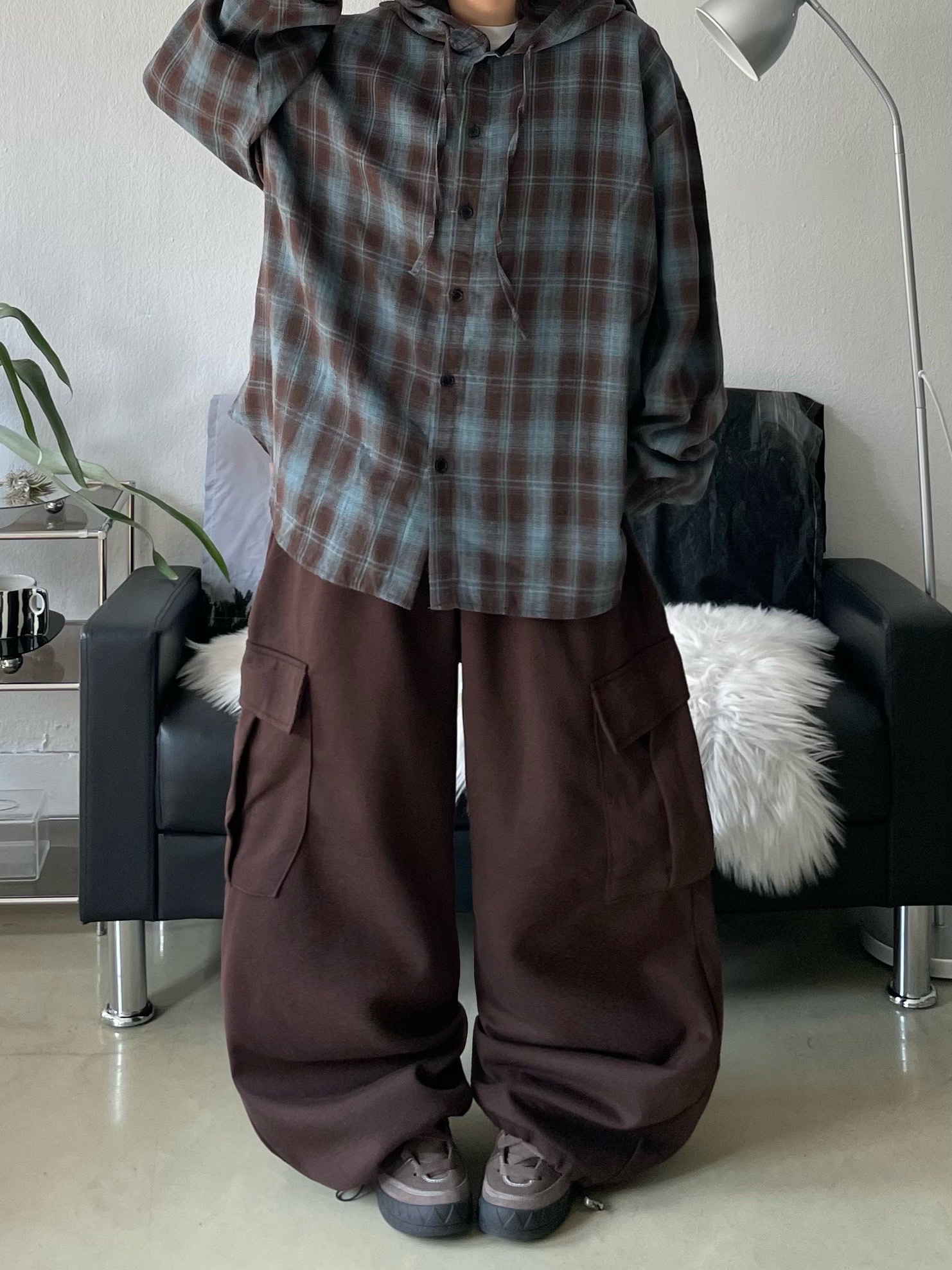 (W) Adidas Adimatic Earth Strata Dark Brown 착용 스타일 - 5