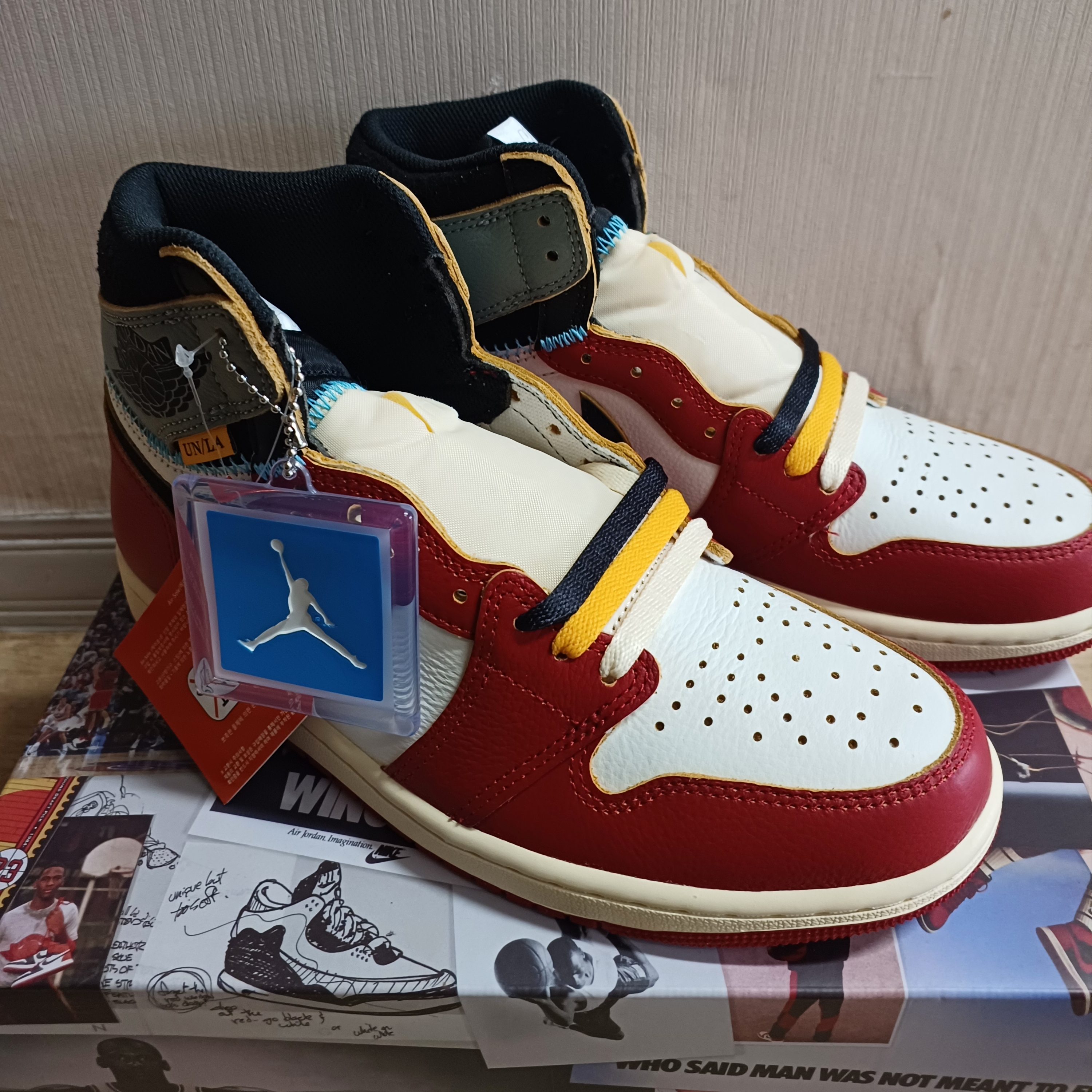 Jordan 1 x Union Retro High OG Chicago Shadow 착용 스타일 - 2