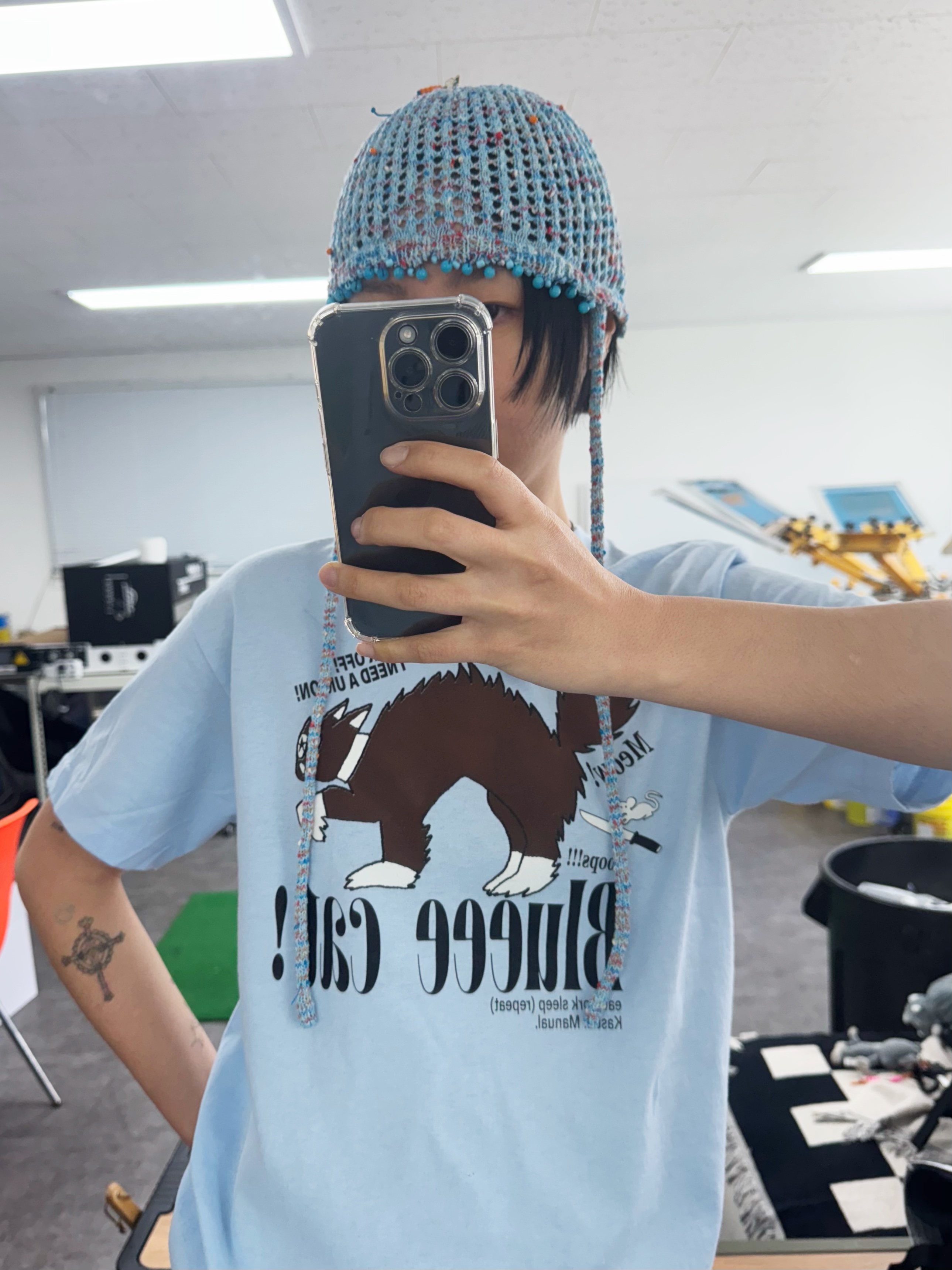 (W) Kasual Manual Union Cat T-Shirt Baby Blue 착용 스타일