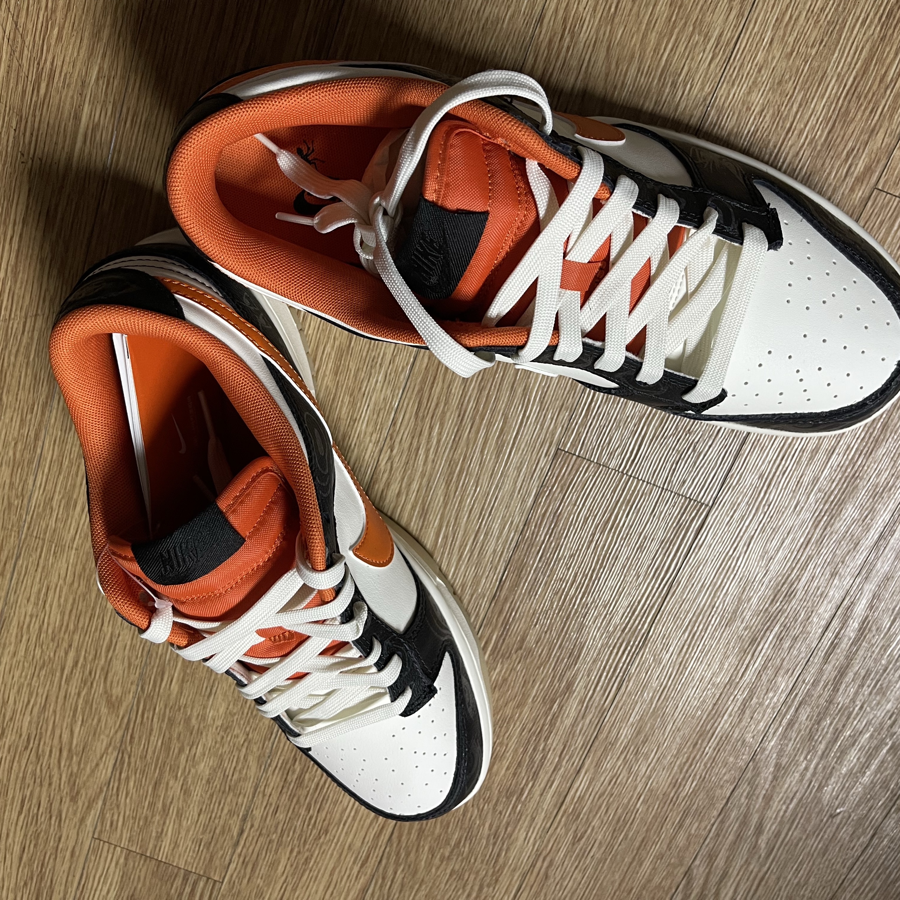 Nike Dunk Low Retro PRM Halloween 착용 스타일