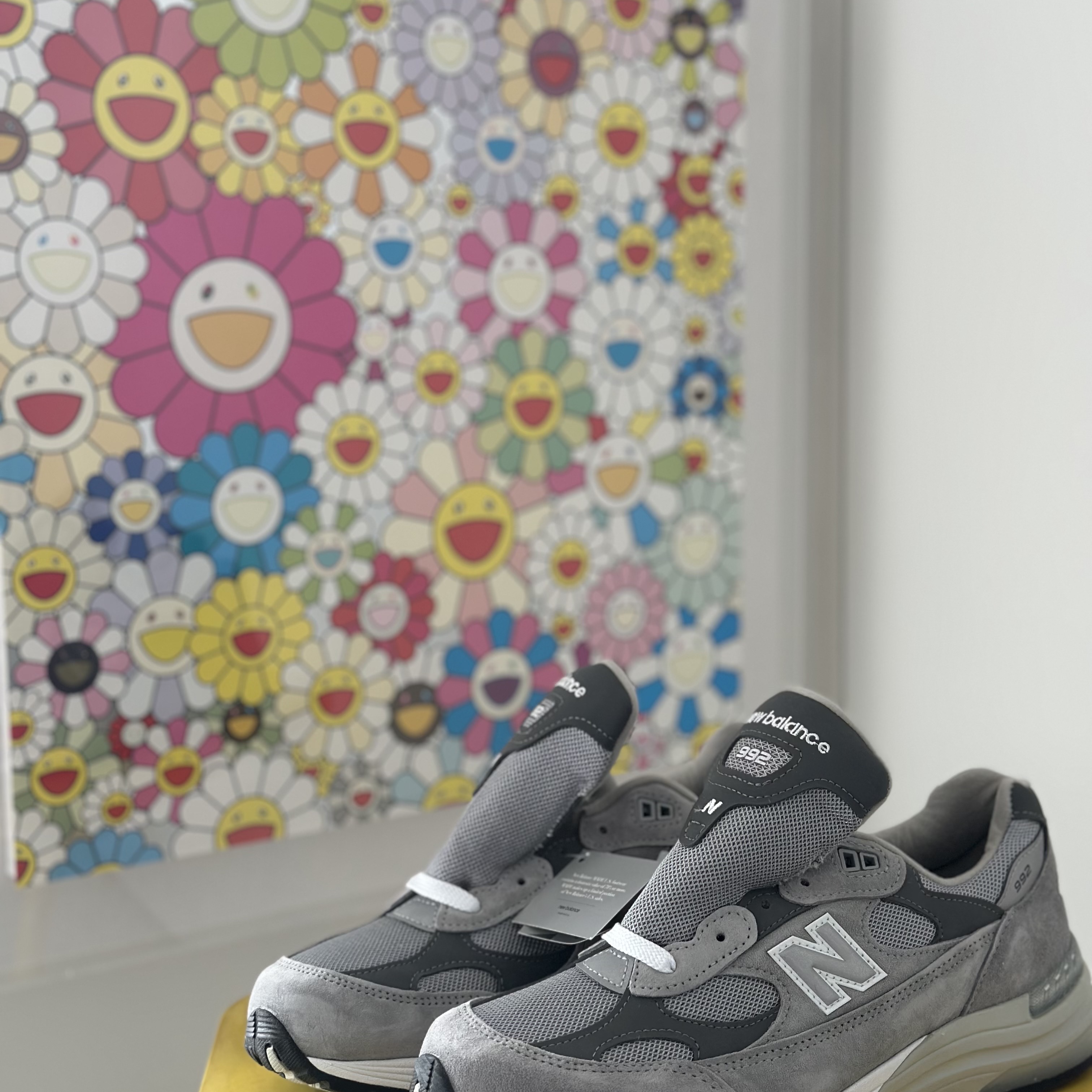 New Balance 992 Made in USA Core Grey Silver Metallic 착용 스타일