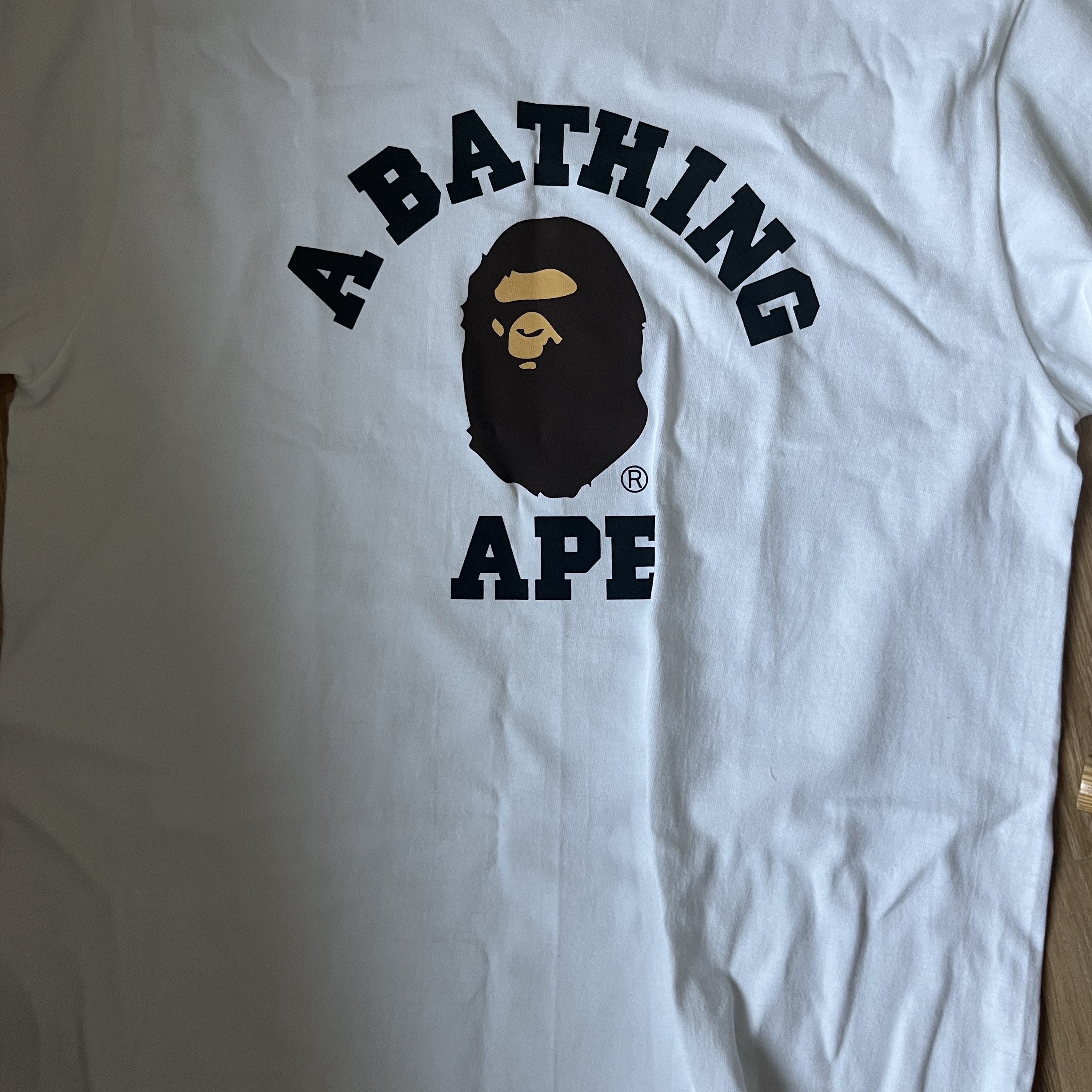 BAPE College T-Shirt White 착용 스타일