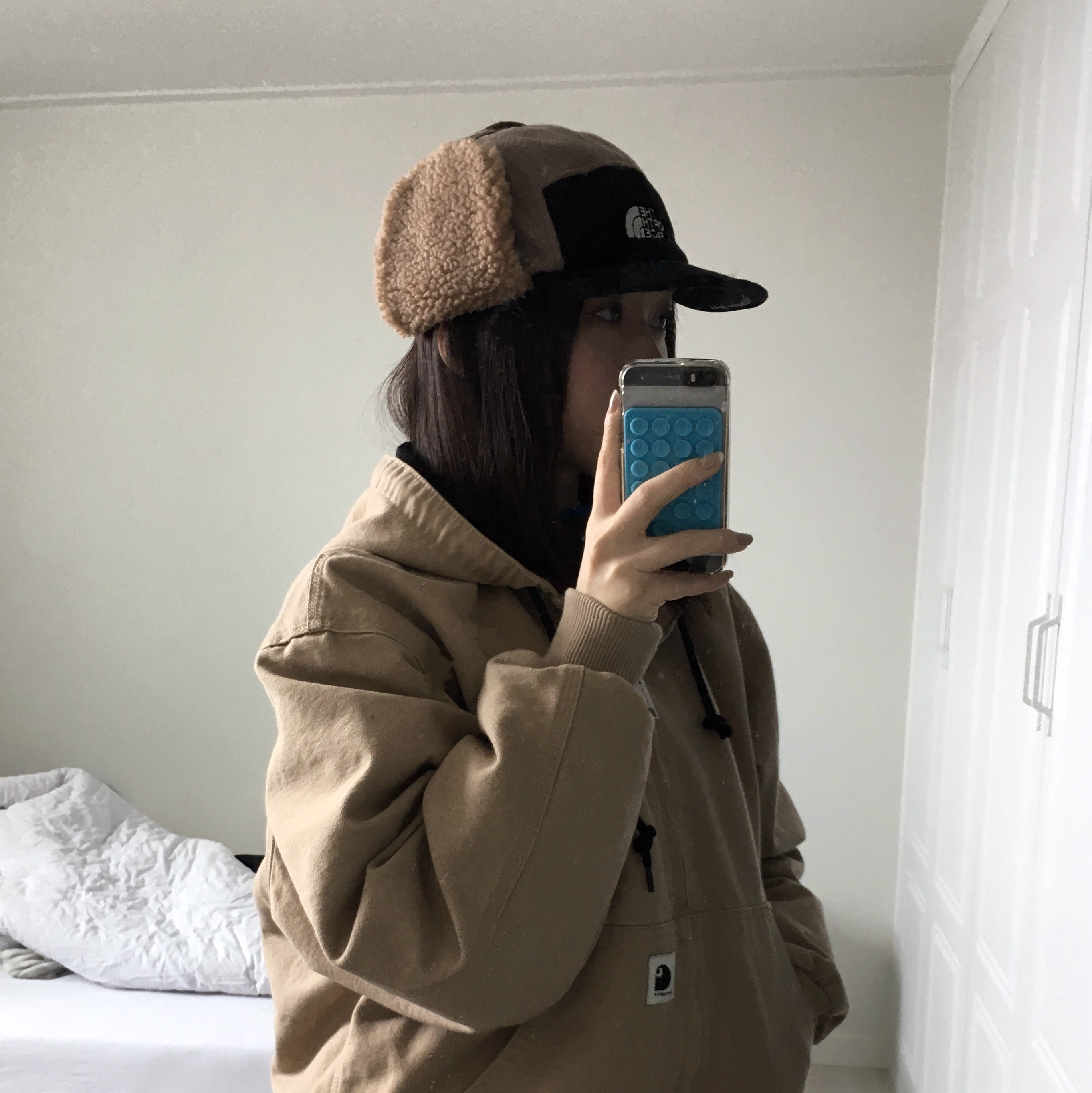 The North Face Fleece Earmuff Cap EX Beige, Carhartt WIP OG Active Jacket Peanut - Winter 착용 스타일 - 2