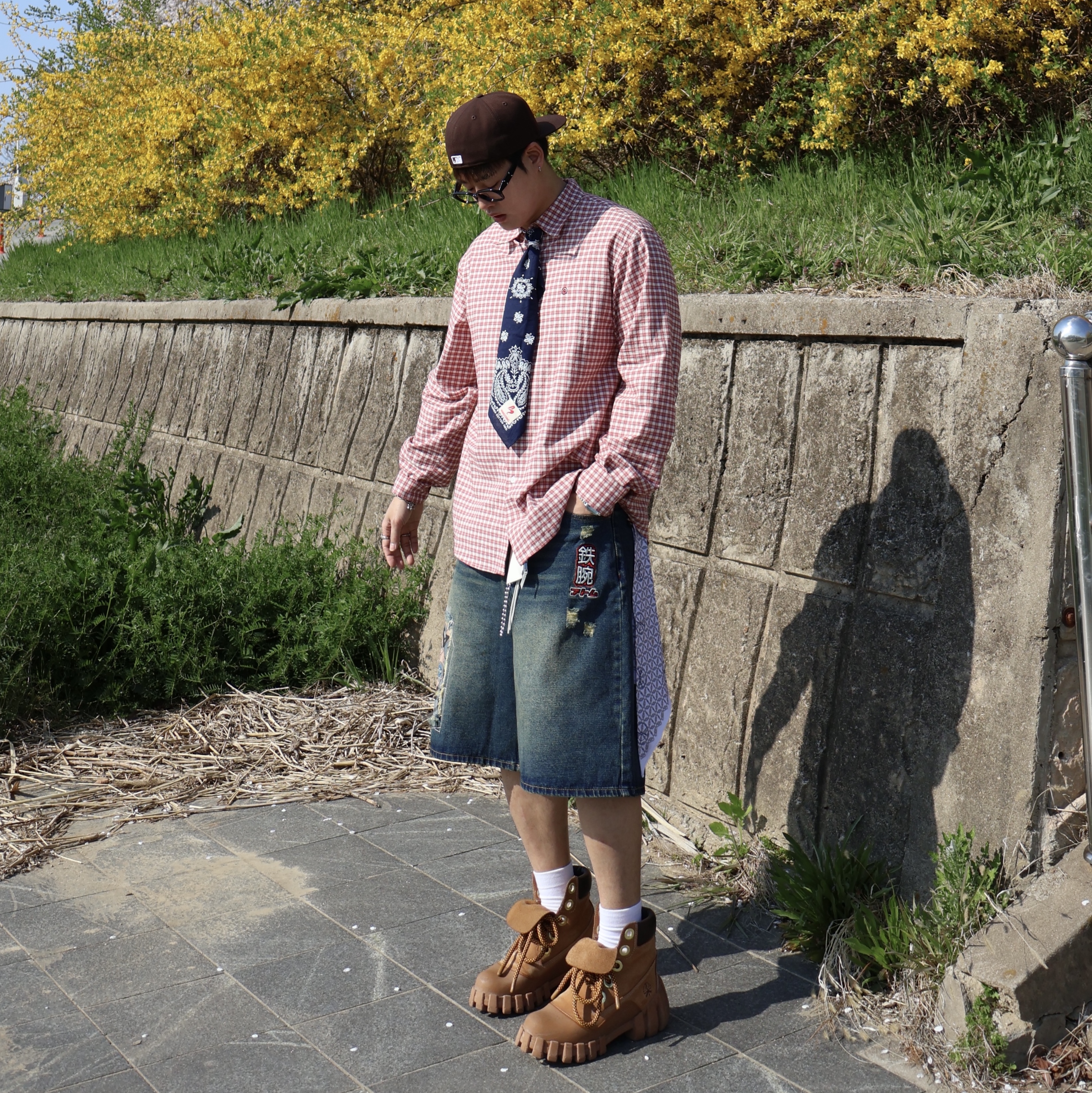 Timberland x Humberto Leon 6 Inch Boot Wheat Nubuck - Medium, Gentle Monster x Maison Margiela MM212 Black Clear 착용 스타일 - 2
