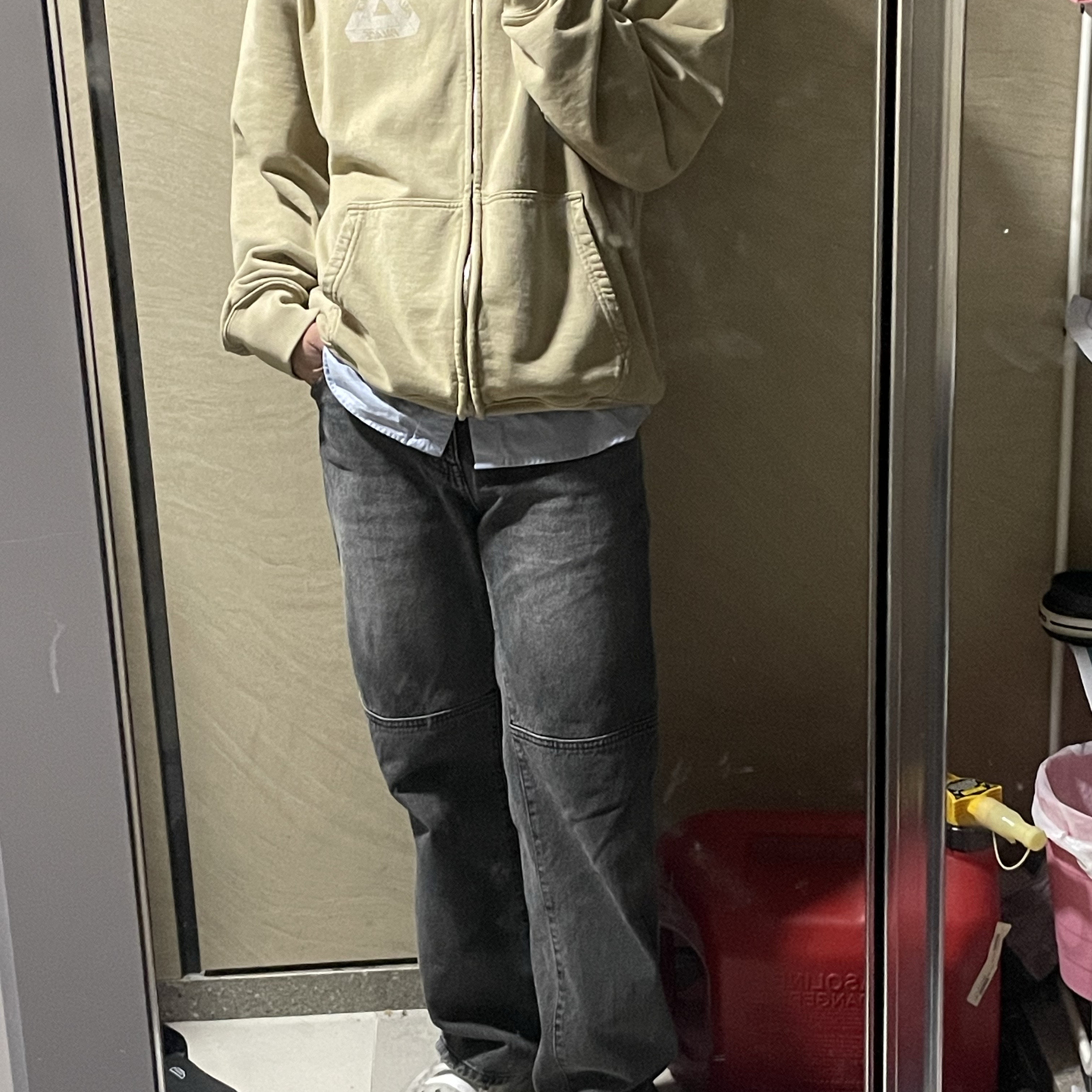 Palace Pigment Wash Tri-Ferg Zip Hood Stone - 24SS, Supreme Loose Fit S/S Denim Painter Shirt Washed Blue - 24SS 착용 스타일 - 1