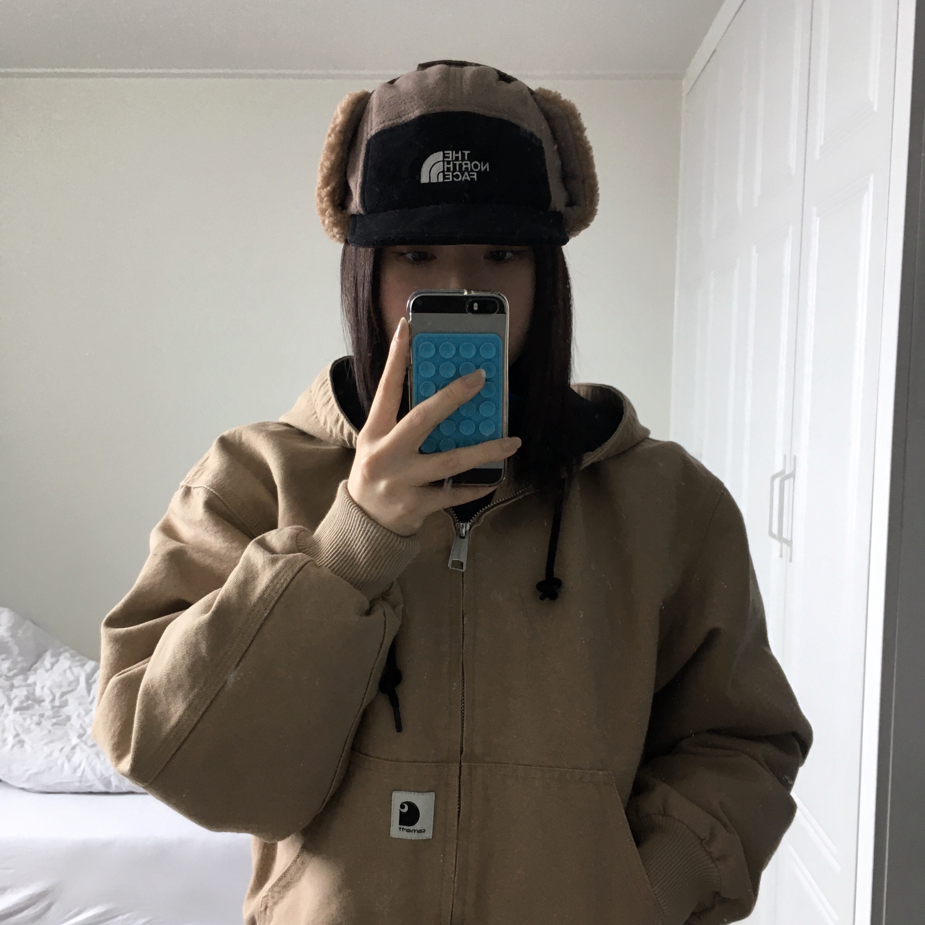 The North Face Fleece Earmuff Cap EX Beige, Carhartt WIP OG Active Jacket Peanut - Winter 착용 스타일 - 3