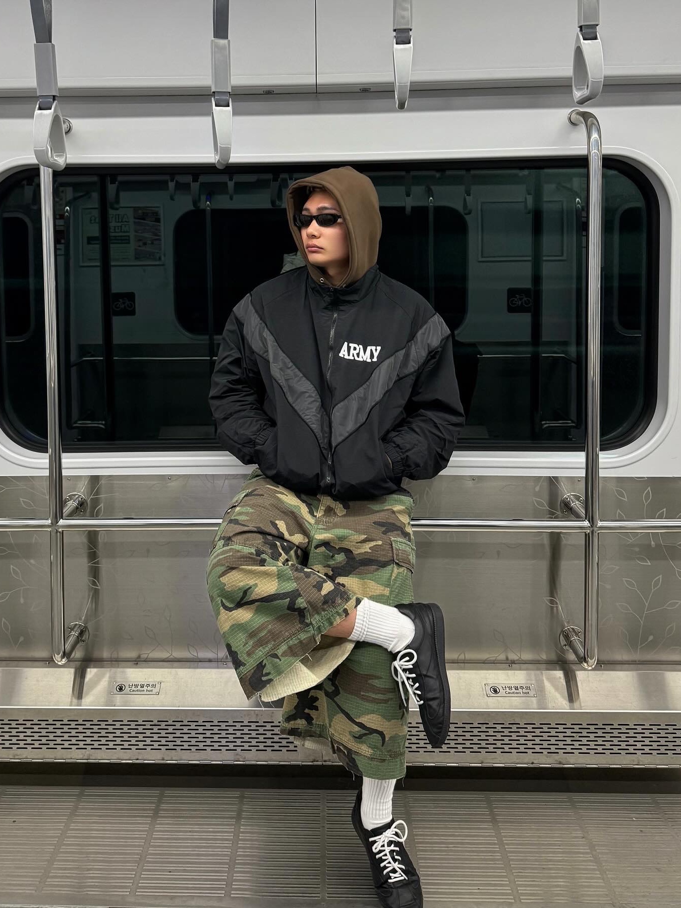 Supreme Pigment S Logo 6-Panel Black - 24FW 착용 스타일 - 4