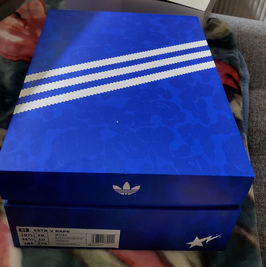 Adidas x BAPE Superstar Vintage Blue Cloud White 착용 스타일 - 2