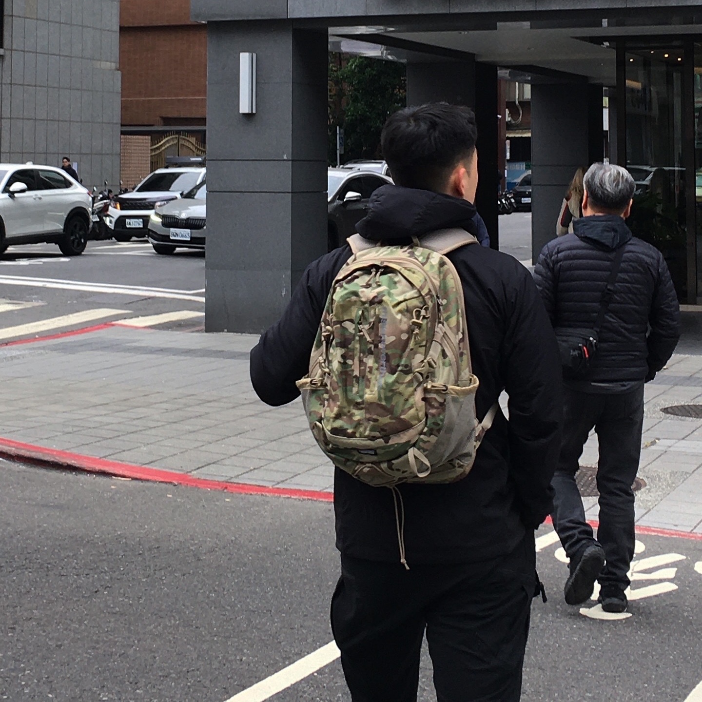 Nike ACG Mountain Fly 2 Low Gore-Tex Phantom Dark Smoke Grey, Thisisneverthat Sp Backpack 29 Black 착용 스타일 - 2