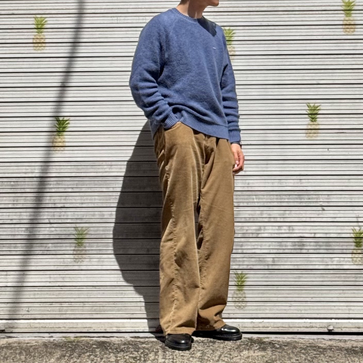 Supreme Terry Small Box Sweater Blue - 24FW, Dr. Martens 1461 Mono Black 착용 스타일 - 3