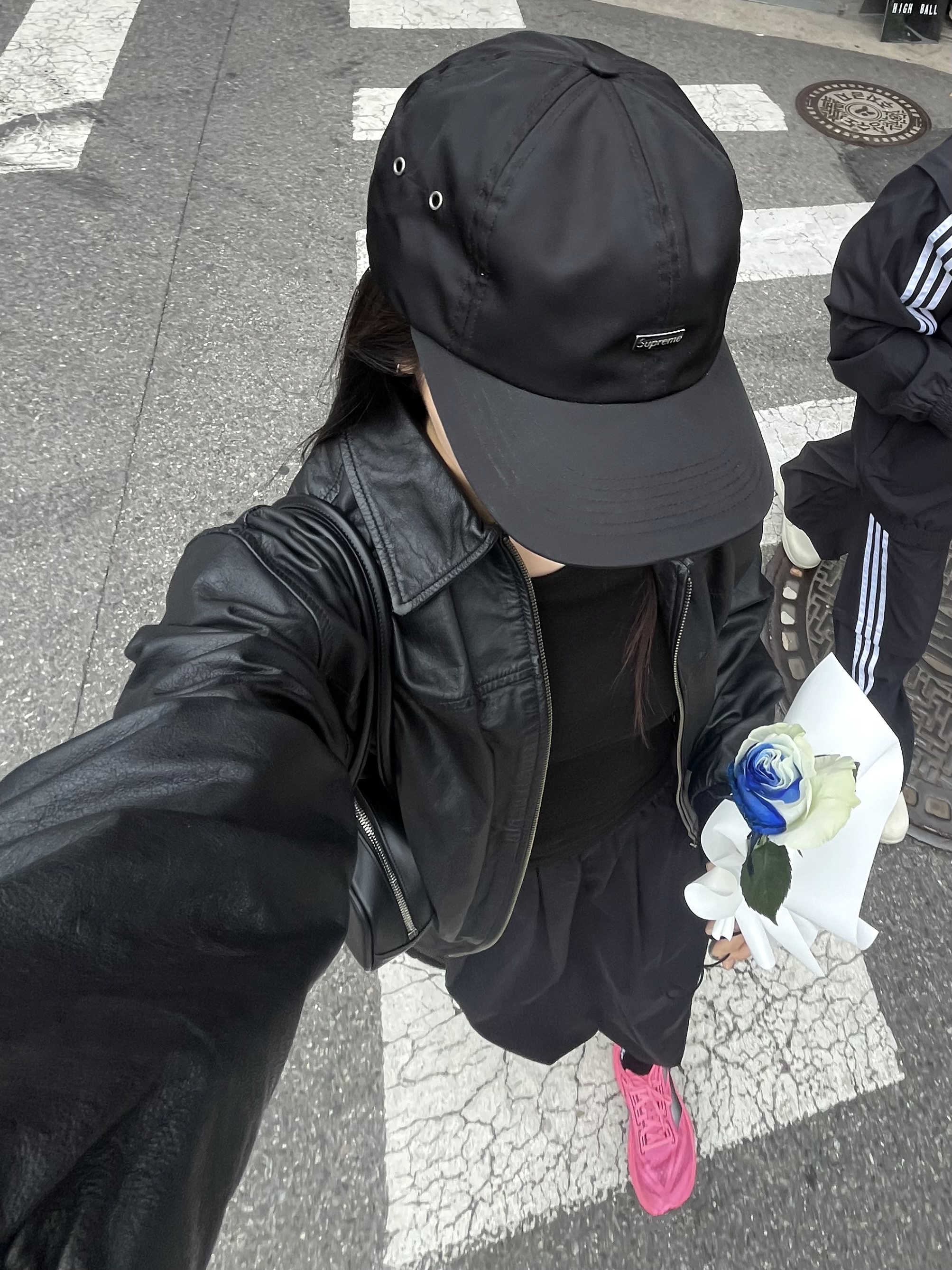 (W) New Balance FuelCell Rebel v4 Ultra Pink Black - D Wide, (W) New Balance FuelCell Rebel v4 Ultra Pink Black - B Standard 착용 스타일