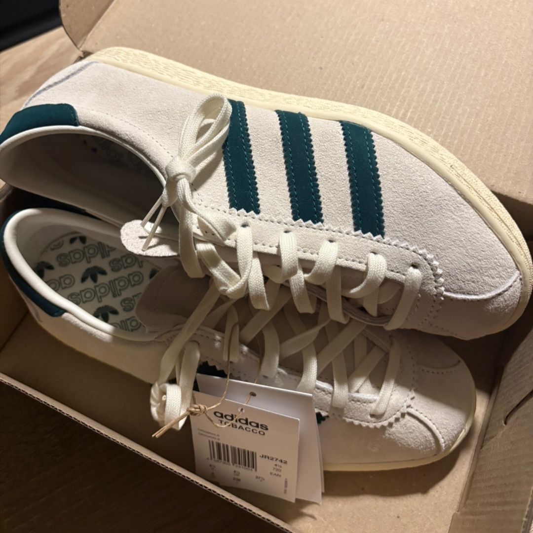 Adidas Tobacco Off White Collegiate Green 착용 스타일