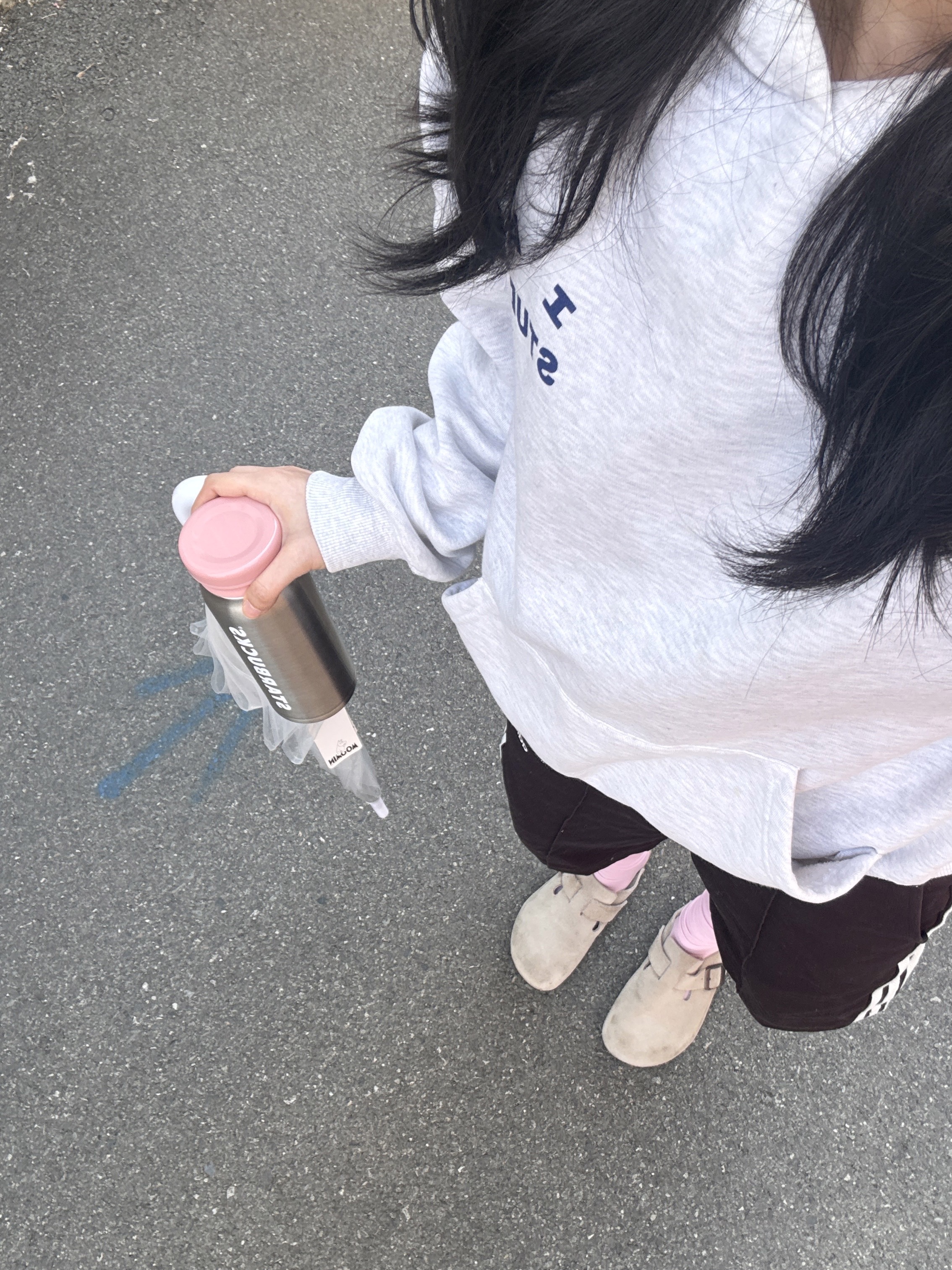 Adidas 80s Loose Buttoned 3-Stripes 11 Inch Bermuda Shorts Shadow Brown - KR Sizing, IAB Studio Hoodie Light Gray 착용 스타일 - 3