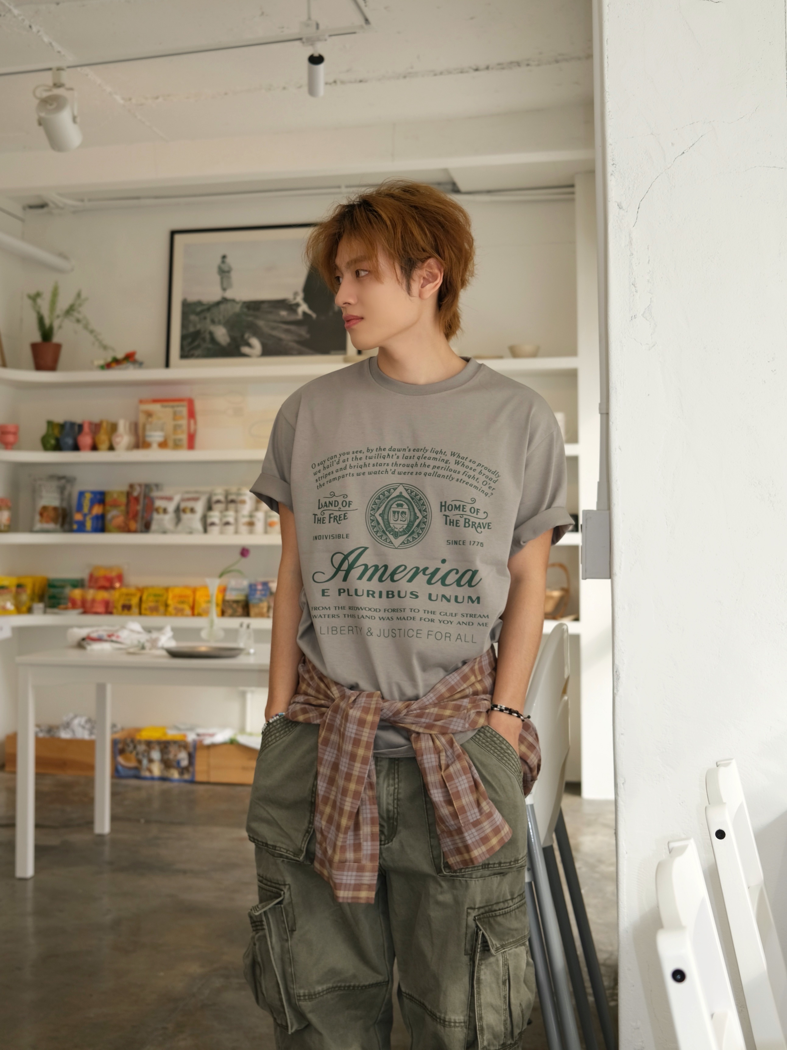 Clarks Wallabee Maple Suede 착용 스타일 - 3
