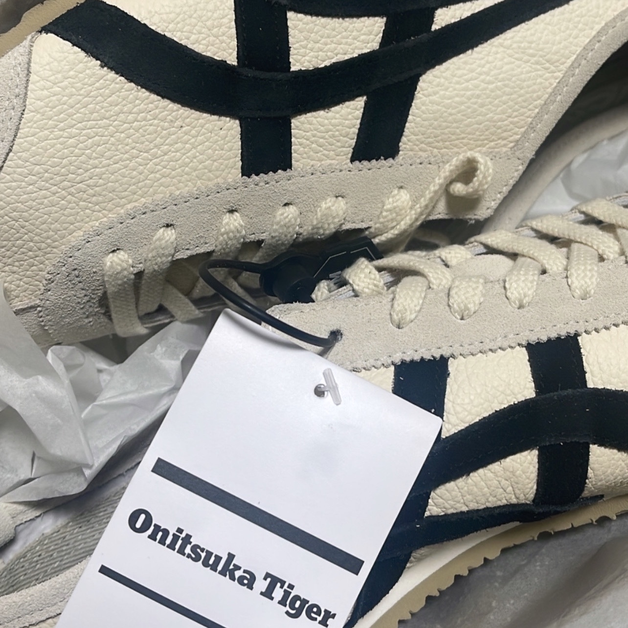 Onitsuka Tiger Mexico 66 Vintage White Black 착용 스타일