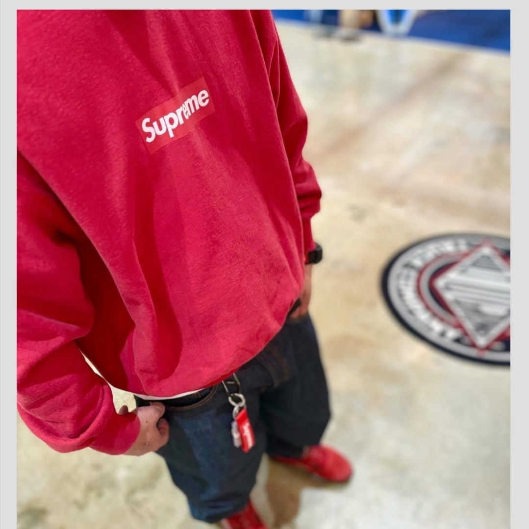 Supreme Washed Box Logo Crewneck Red - 25SS 착용 스타일 - 7