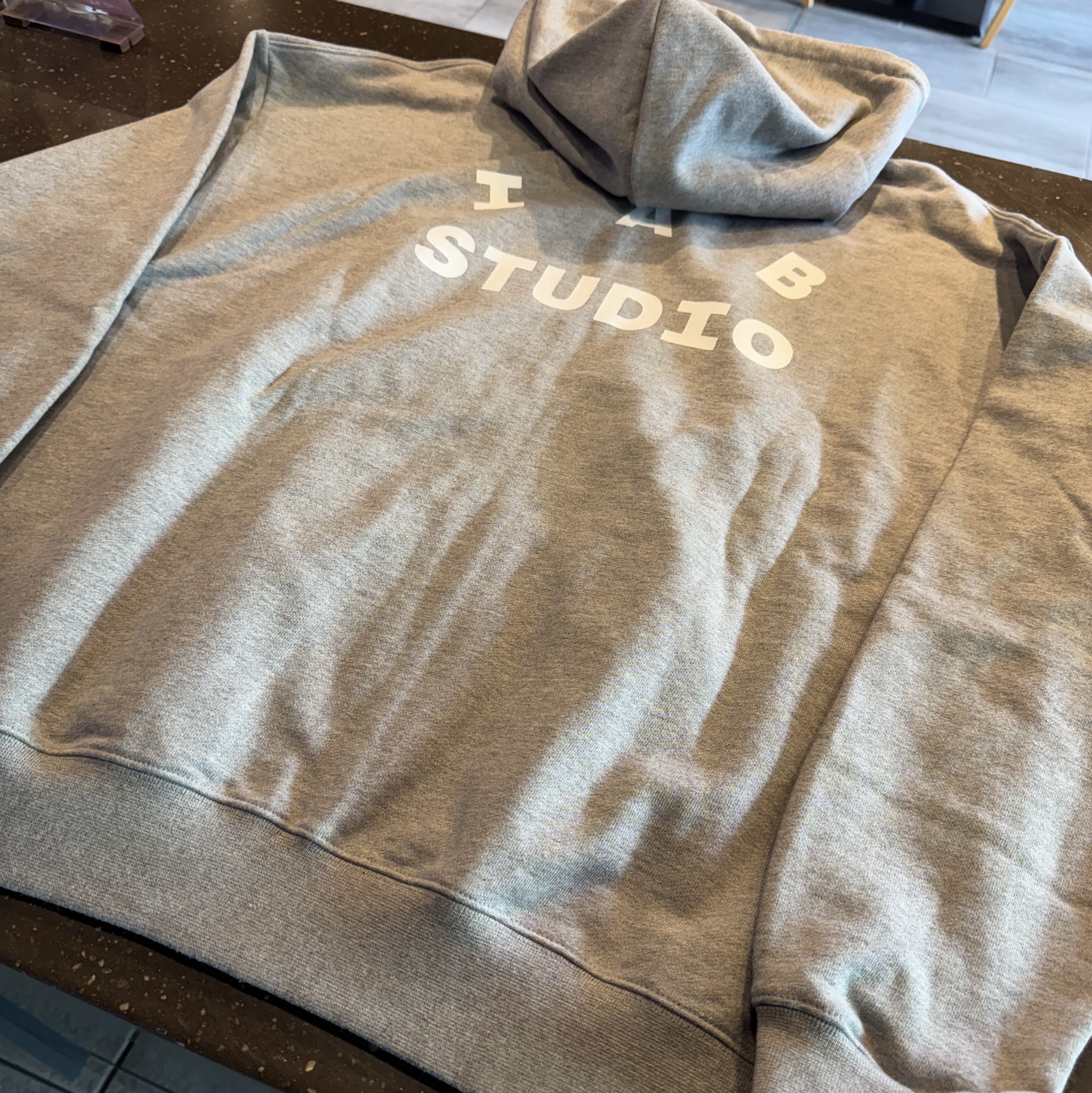 IAB Studio Zip-Up Hoodie Gray - 22FW 착용 스타일