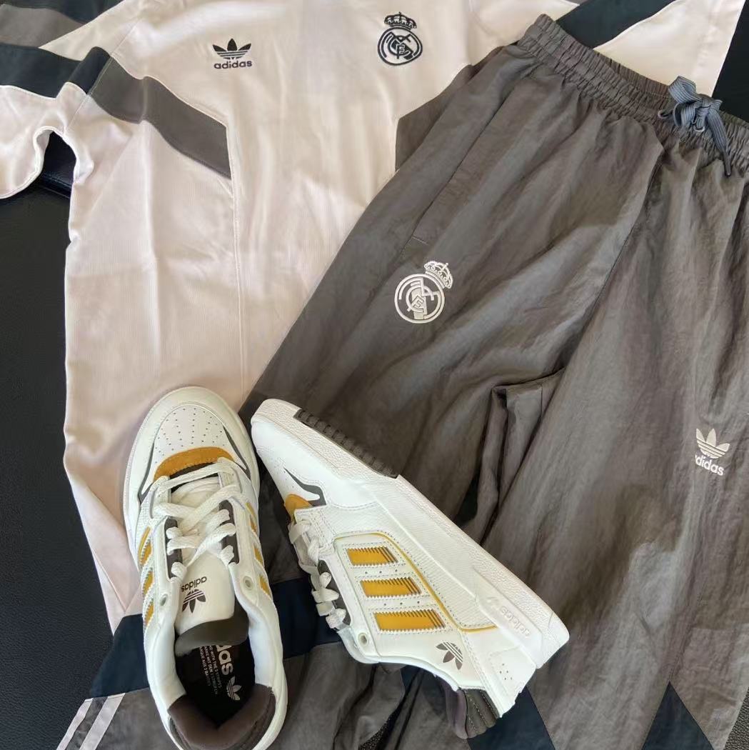 Adidas Real Madrid Originals T-Shirt Street Wear - KR Sizing 착용 스타일 - 3