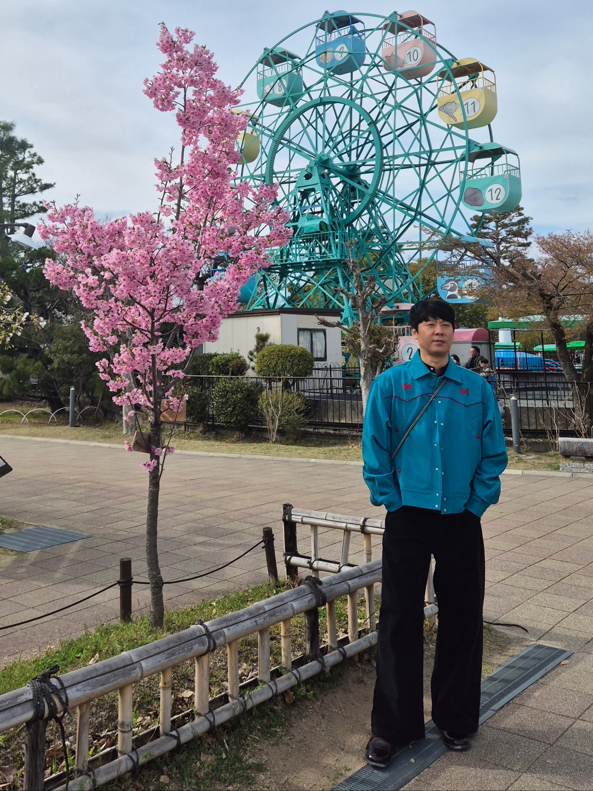 Needles PE/PU Double Cloth Piping Cowboy Jacket Turquoise, Gucci Soho Tassle Crossbody Bag Black 착용 스타일 - 2