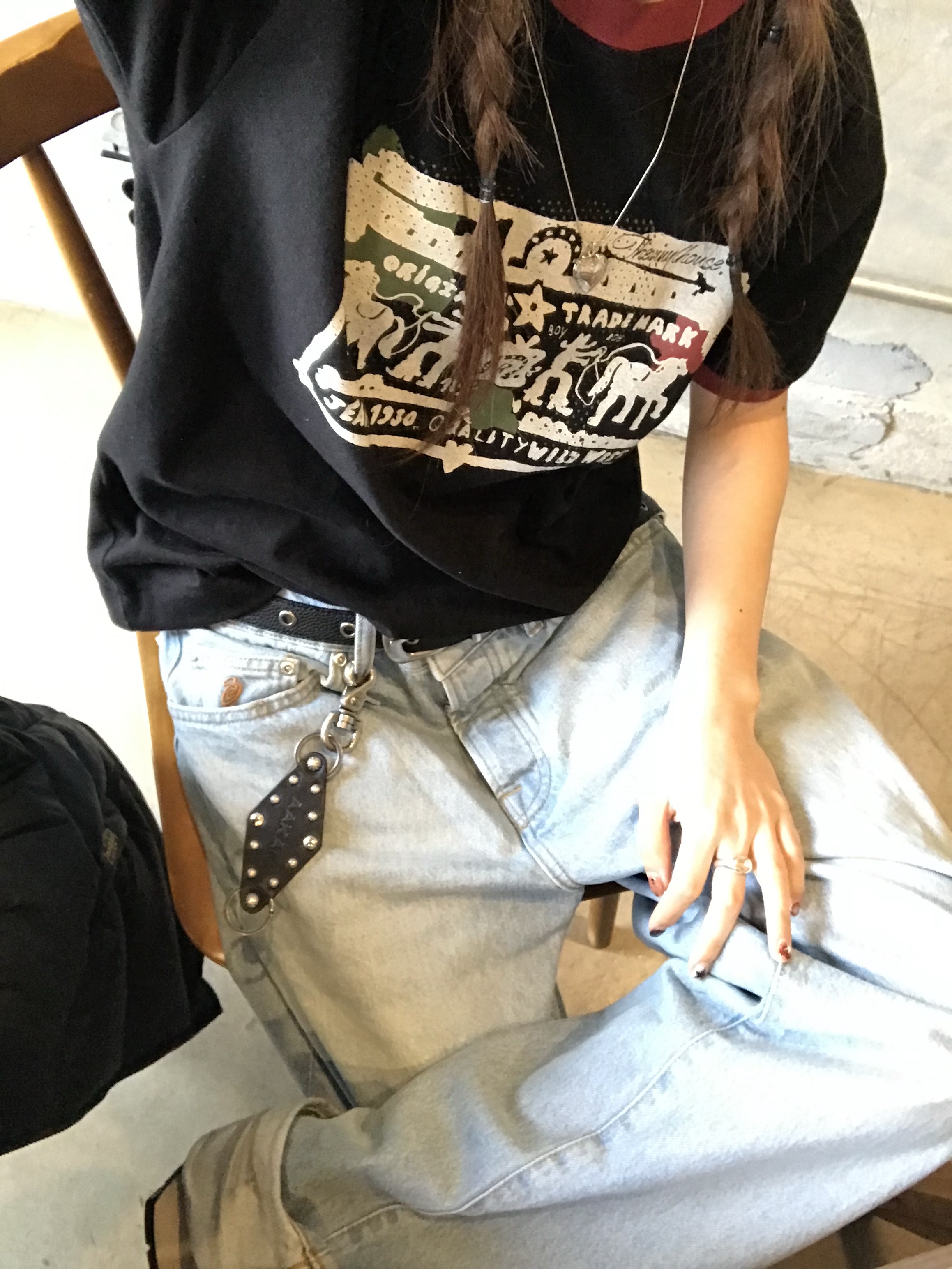Stussy Denim Big OL' Jean Light Wash 착용 스타일 - 5