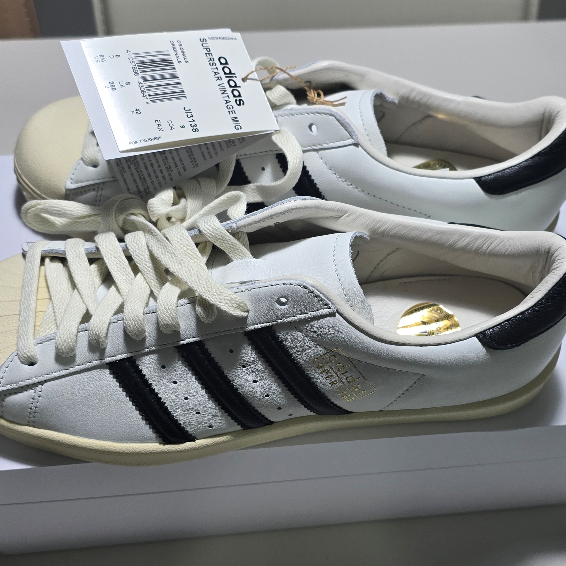 Adidas Superstar Vintage Made in Germany Core White Core Black 착용 스타일