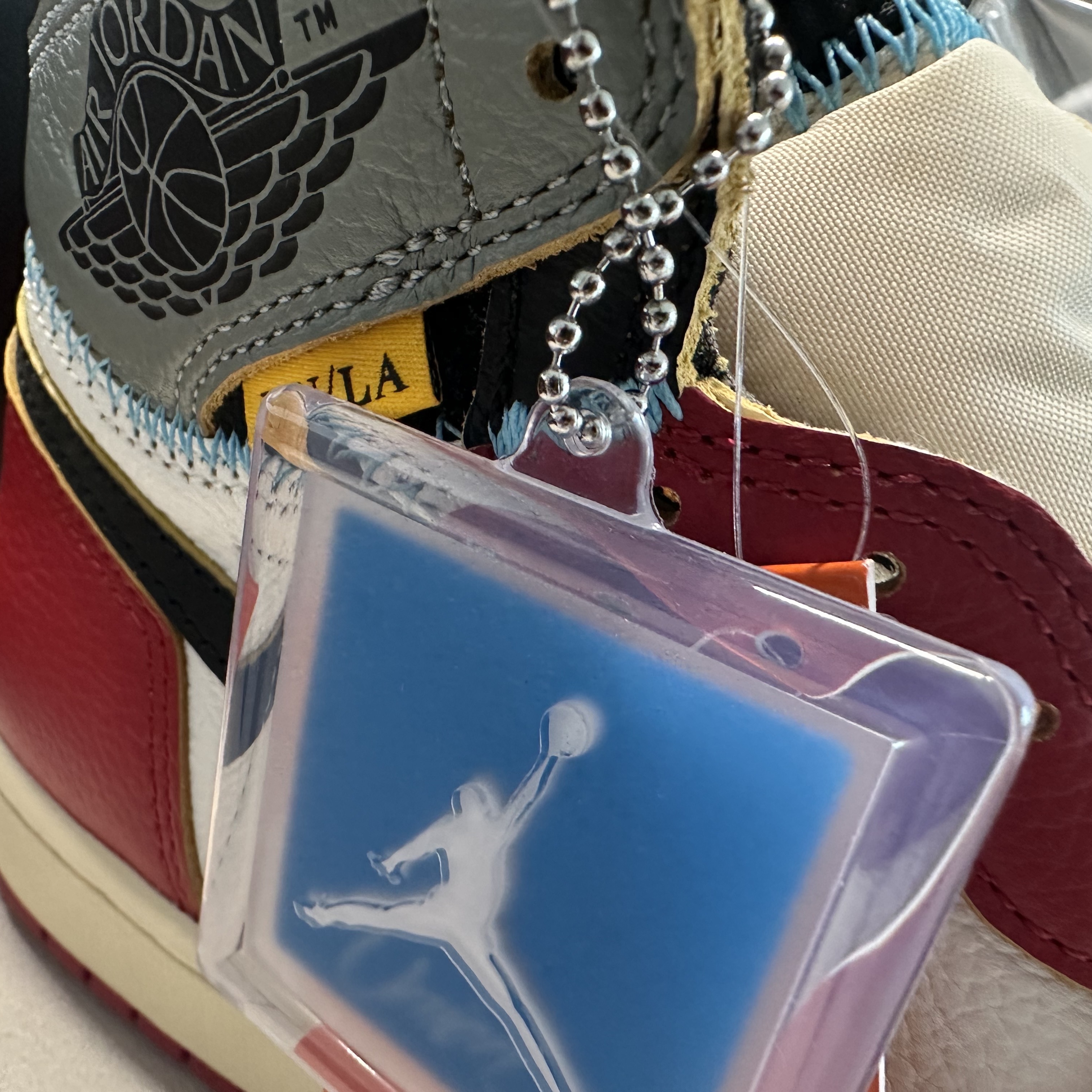 Jordan 1 x Union Retro High OG Chicago Shadow 착용 스타일 - 2
