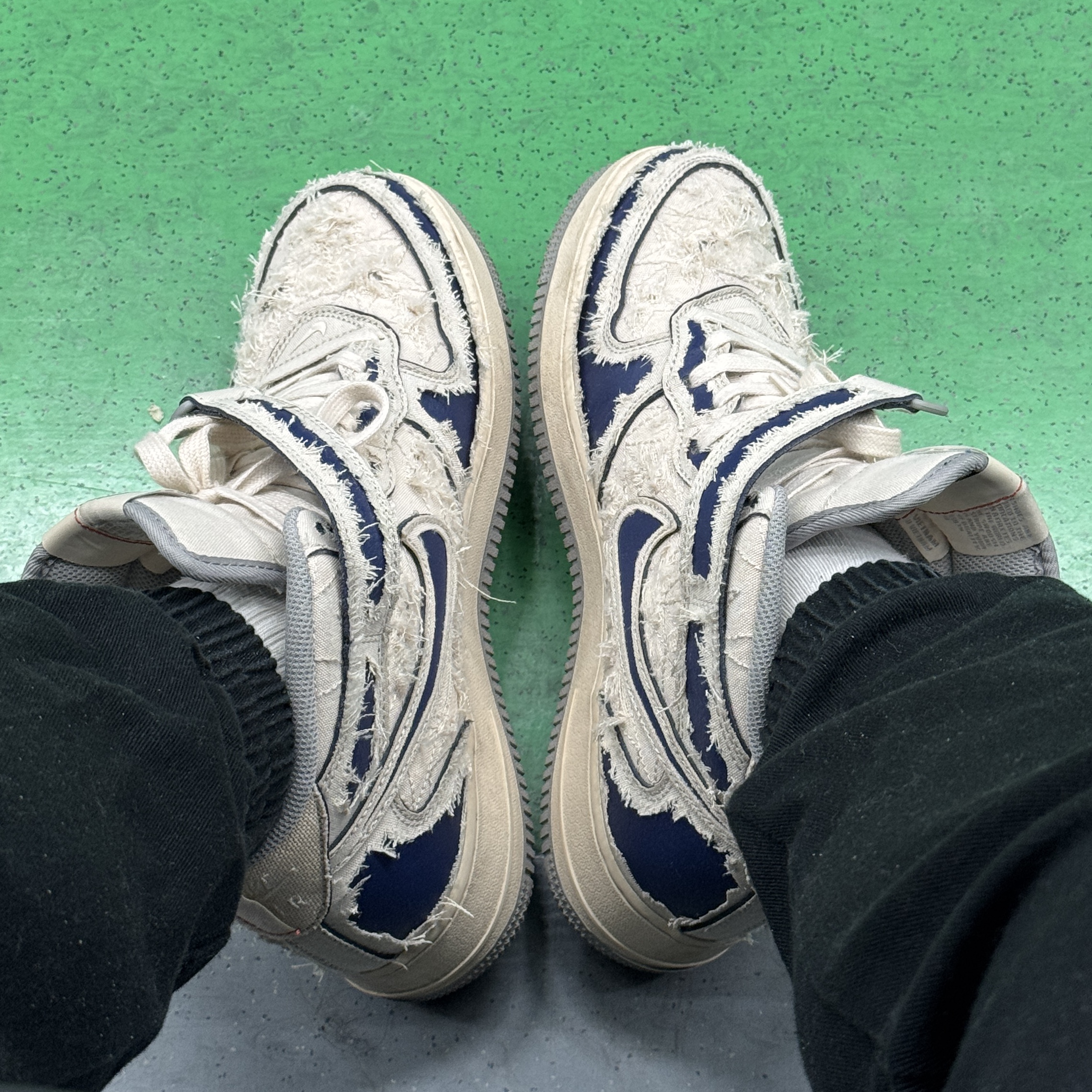 Nike Air Force 1 Mid '07 Pearl White 착용 스타일 - 6