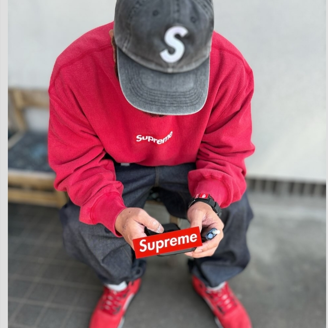 Supreme Washed Box Logo Crewneck Red - 25SS 착용 스타일 - 1