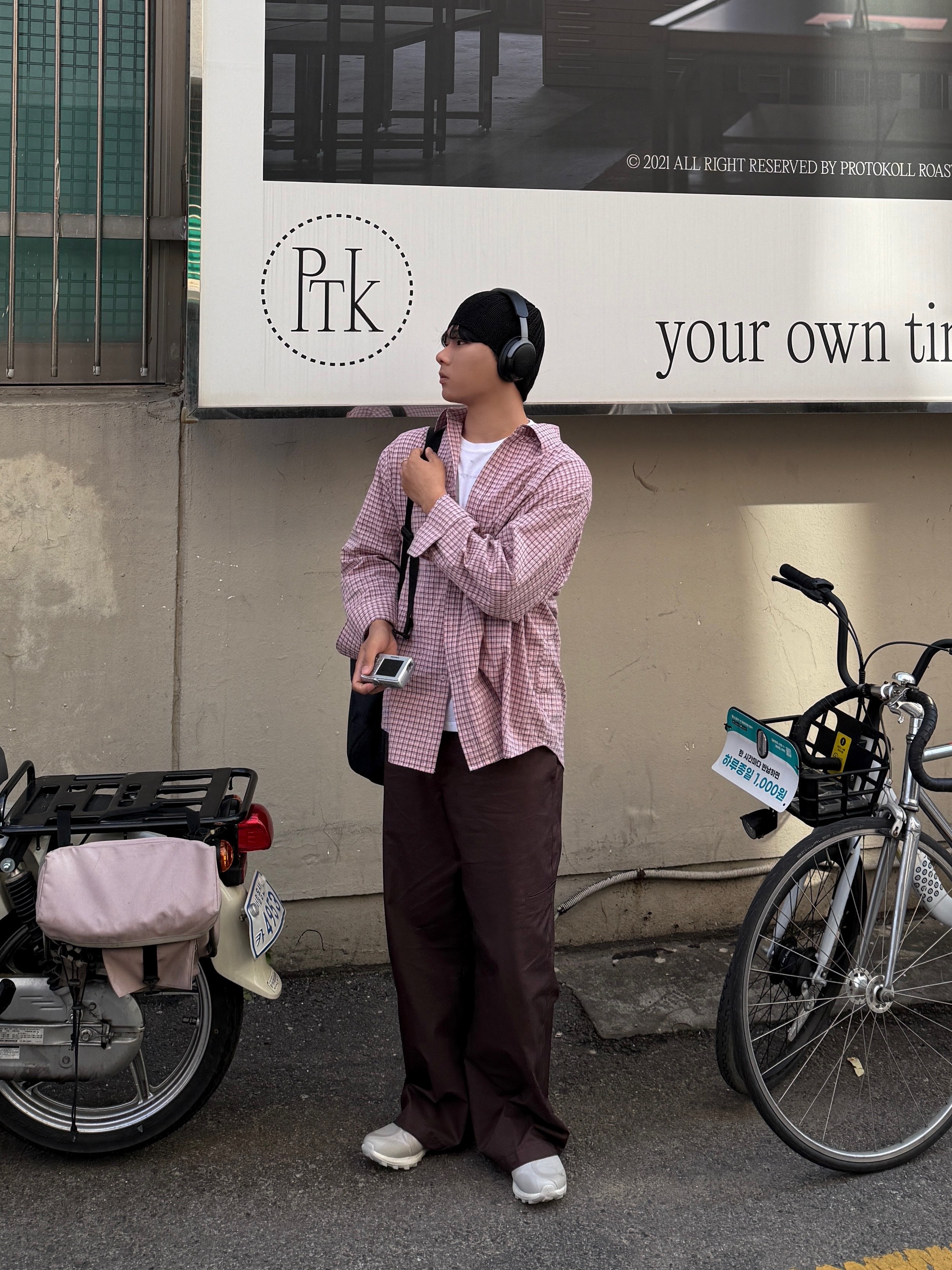 BOSE QC Ultra Black (Korean Ver.), On Running x Post Archive Faction (Paf) Cloudventure Peak Ice Moon 착용 스타일 - 6
